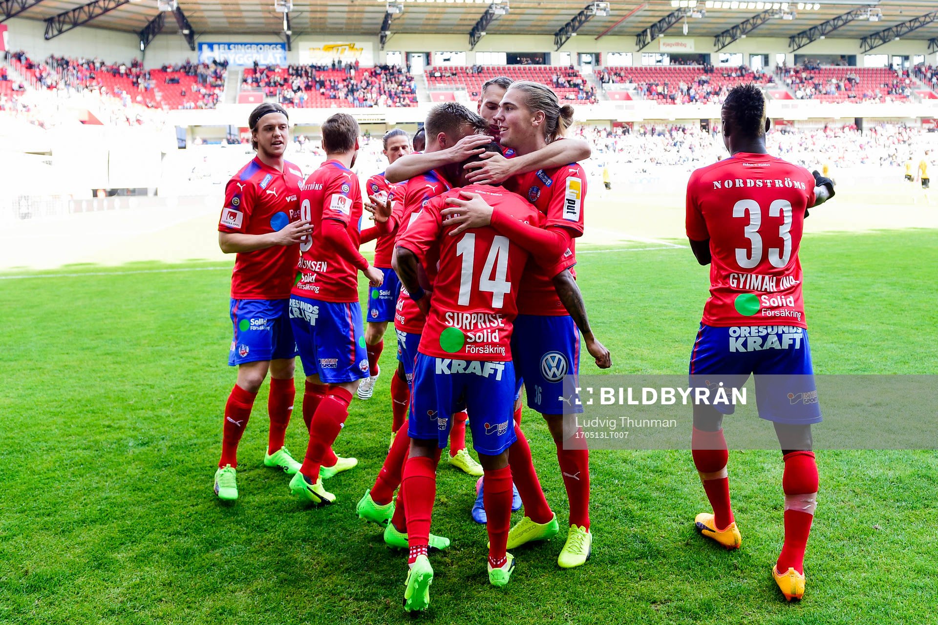 Helsingborgs spelare jublar