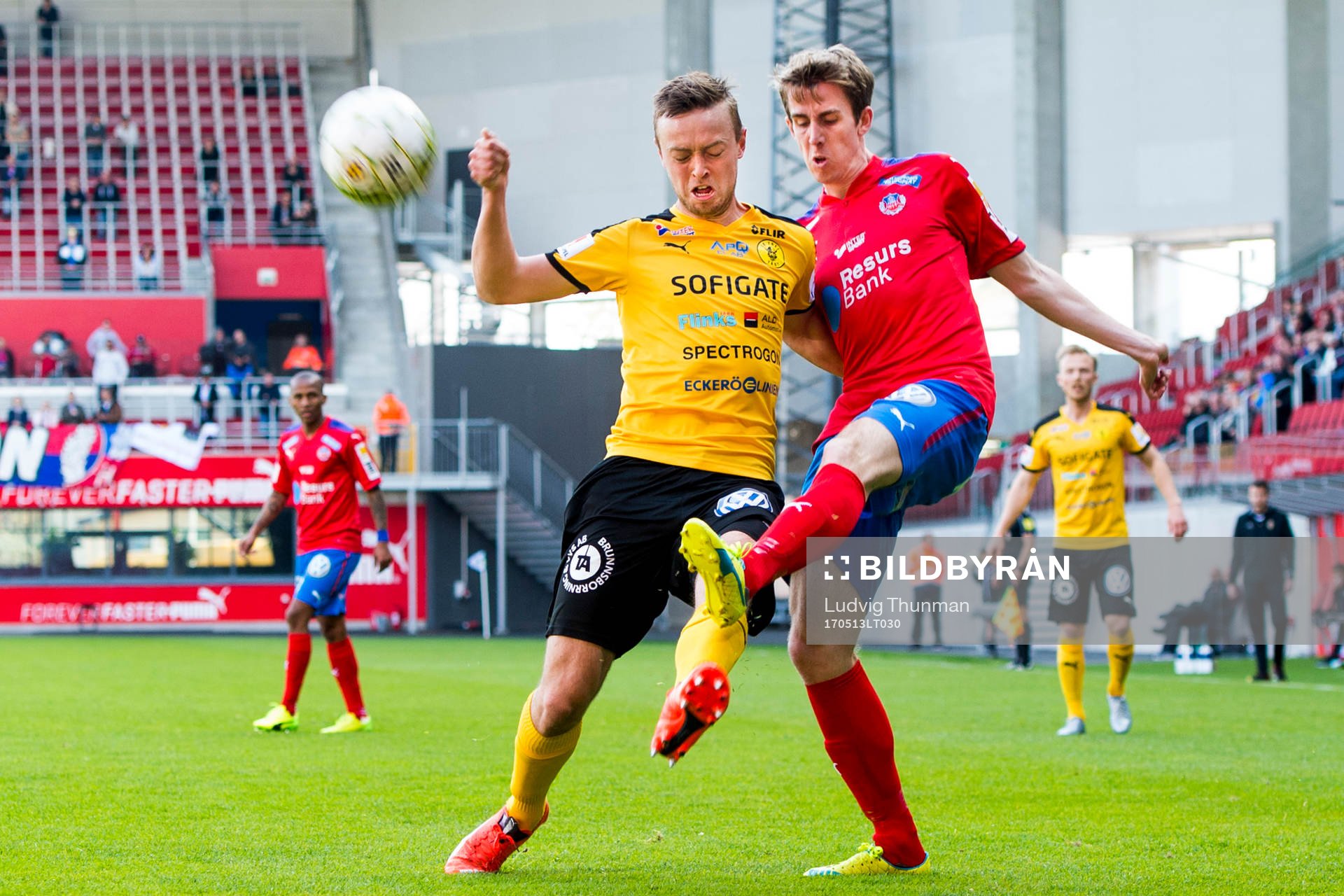 Frejs Pontus Åsbrink och Helsingborgs Adam Eriksson