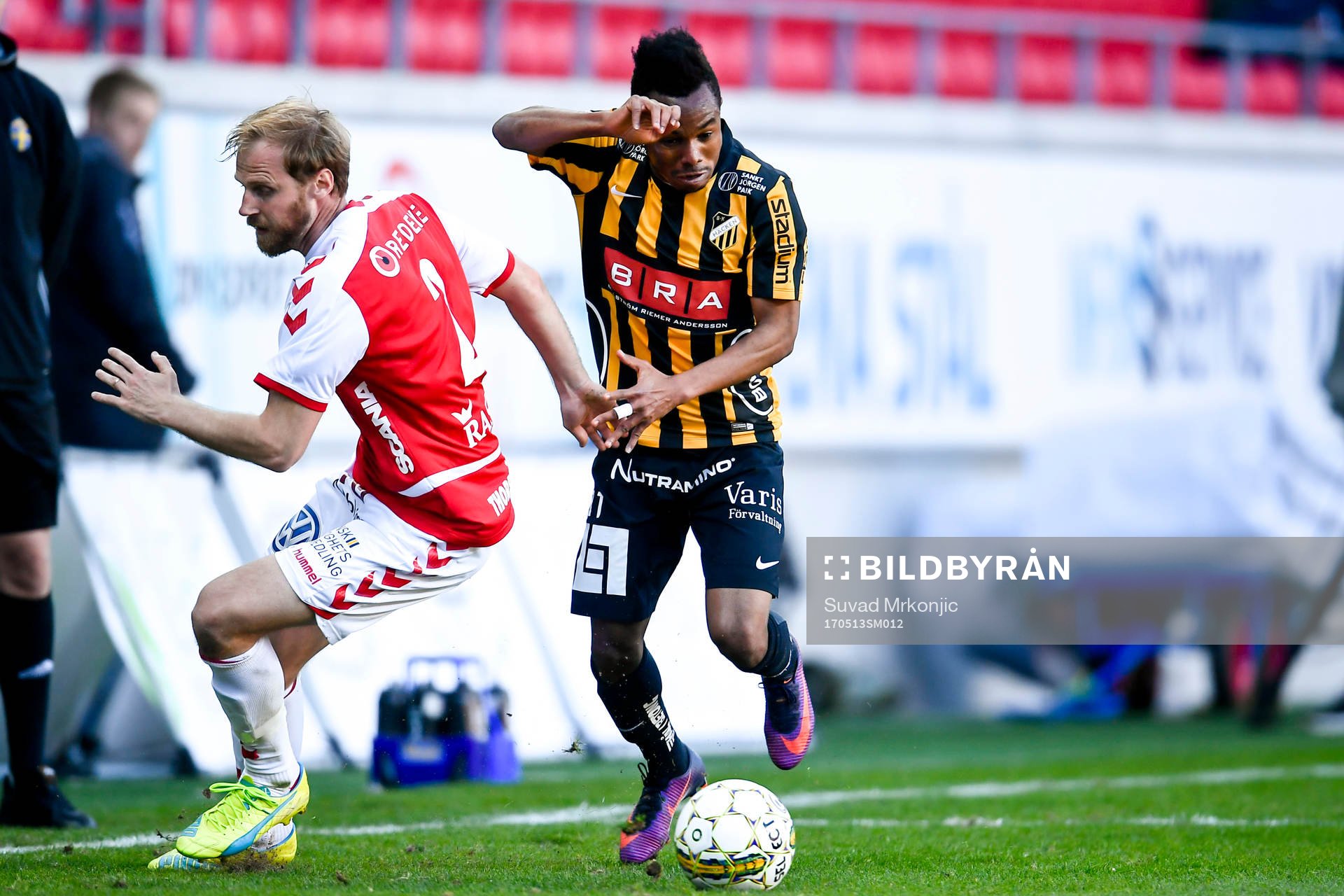 Kalmars Markus Thorbjörnsson och Häckens Nasiru Mohammed