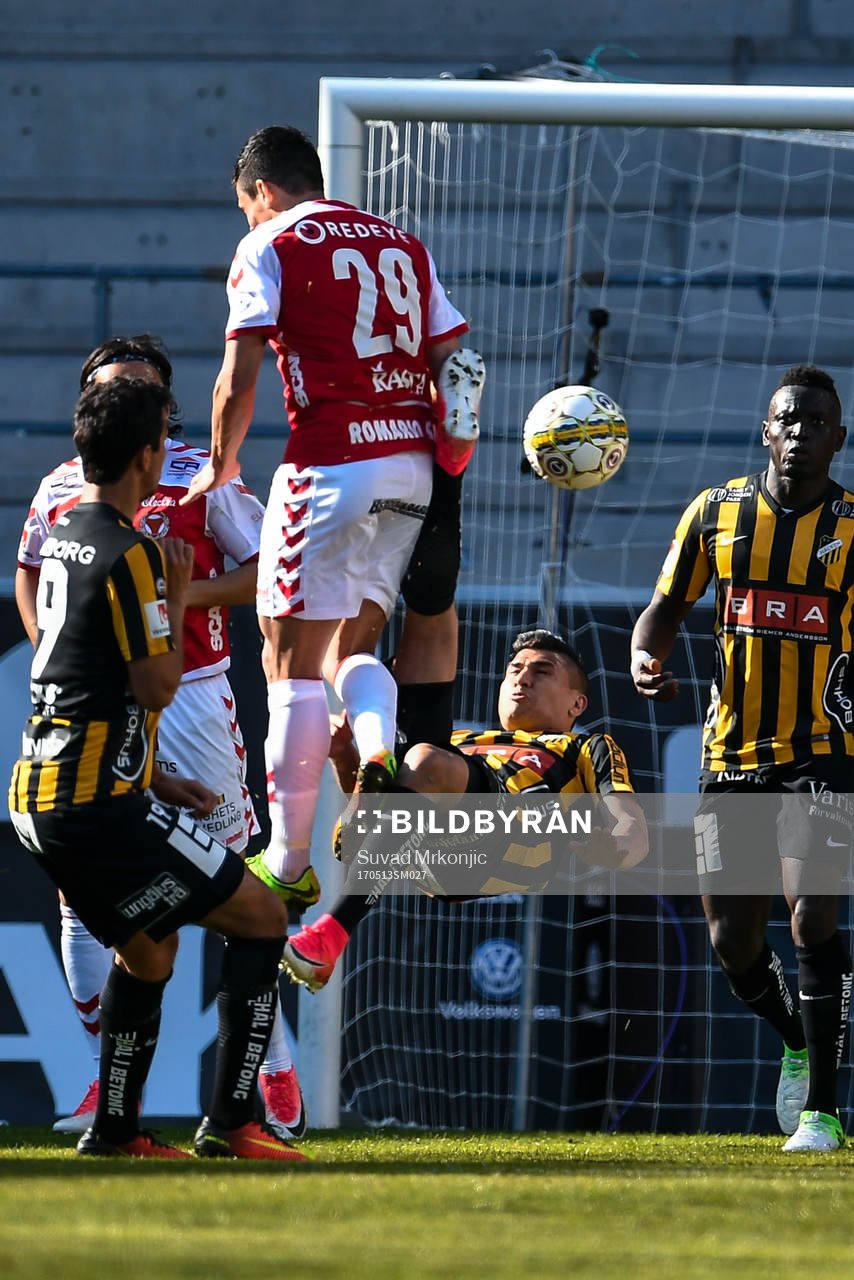 Häckens Paulinho och Kalmars Romário Pereira Sipião