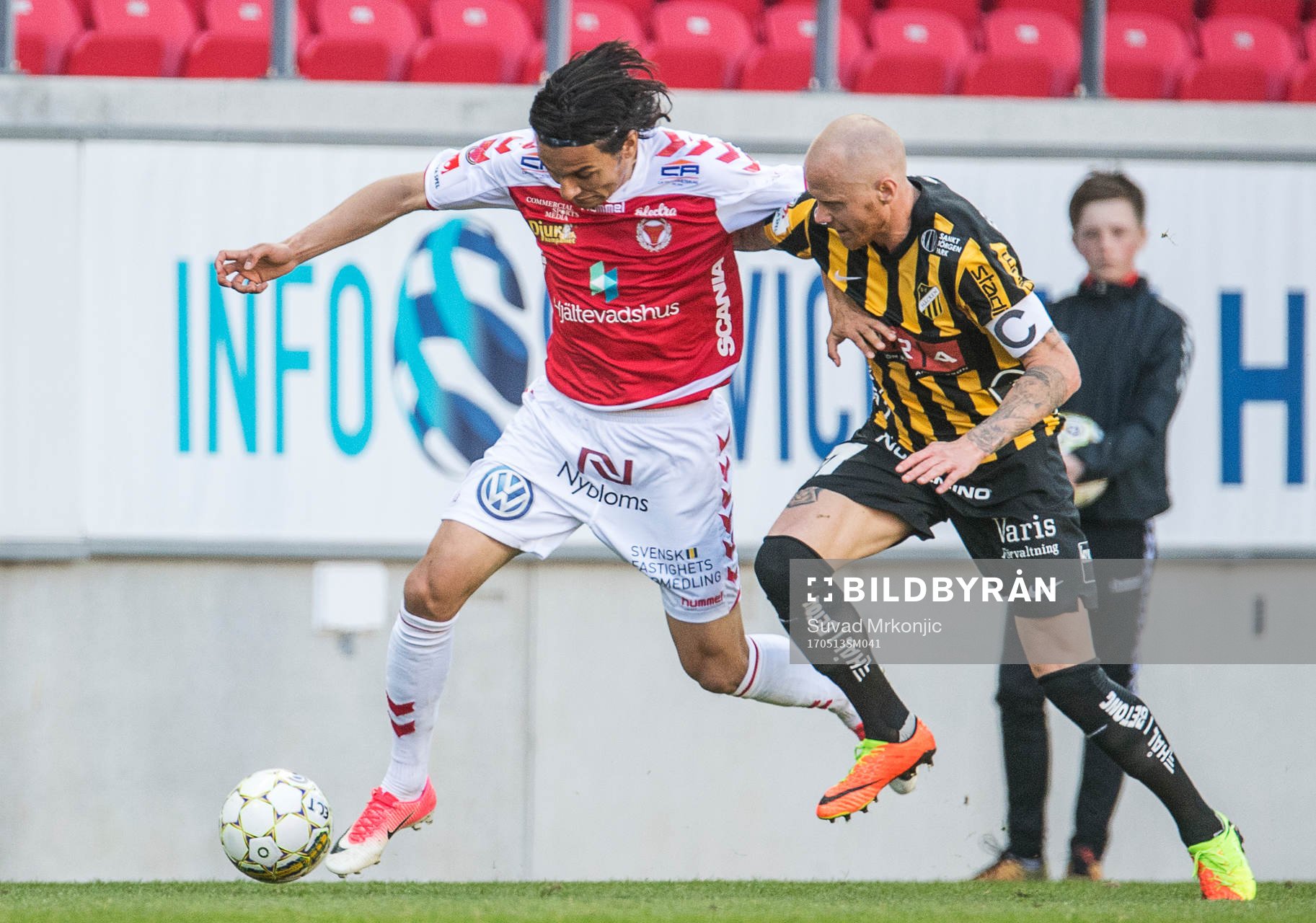 Kalmars Emin Nouri och Häckens Alexander Farnerud