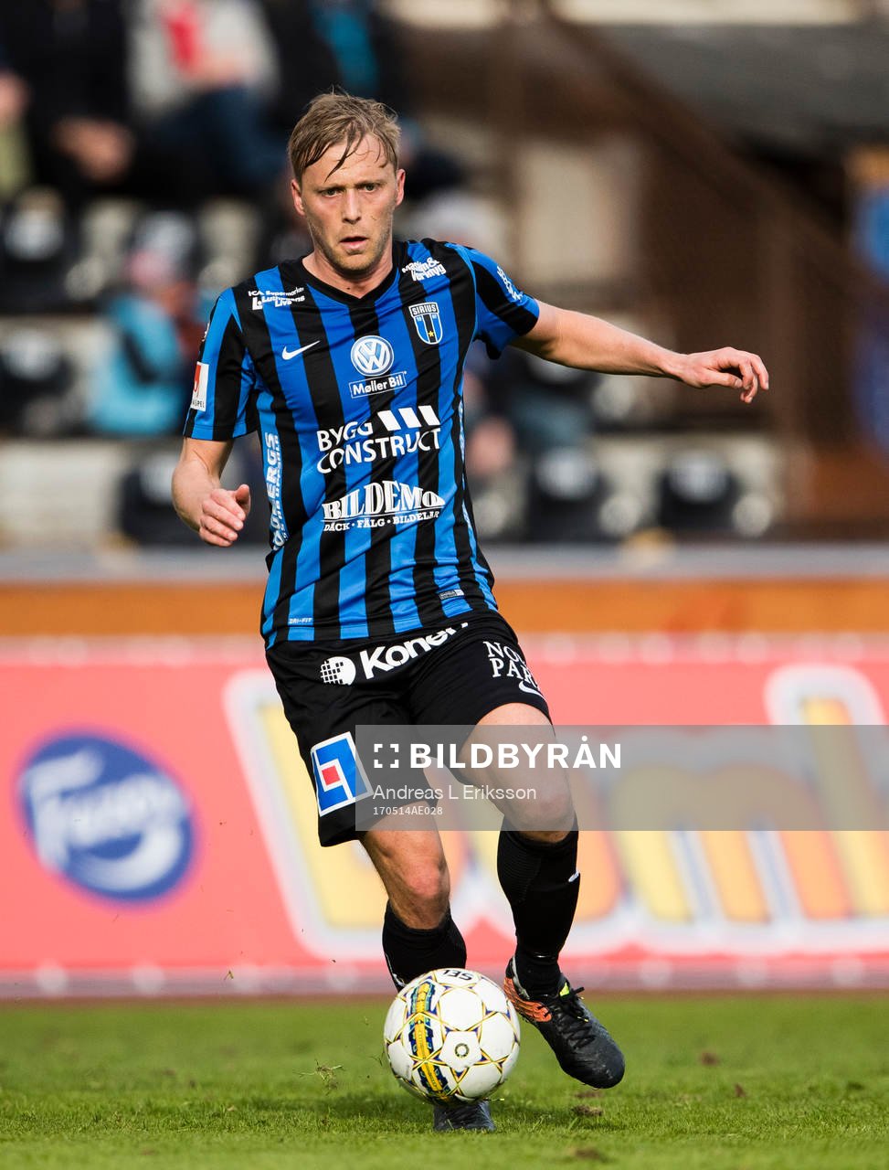 Sirius Christer Gustafsson med bollen