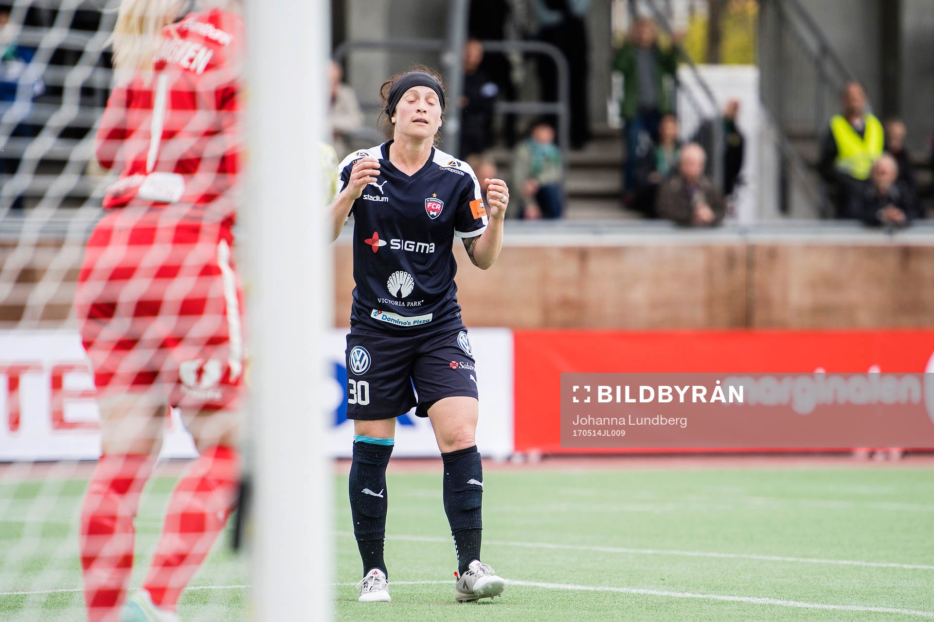 Rosengårds Ella Masar McLeod deppar