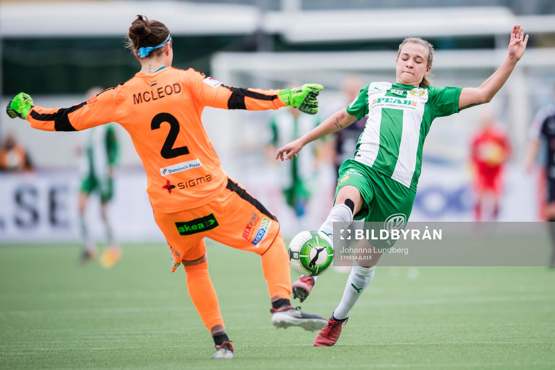 Rosengårds målvakt Erin Mcleod mot Hammarbys Julia
