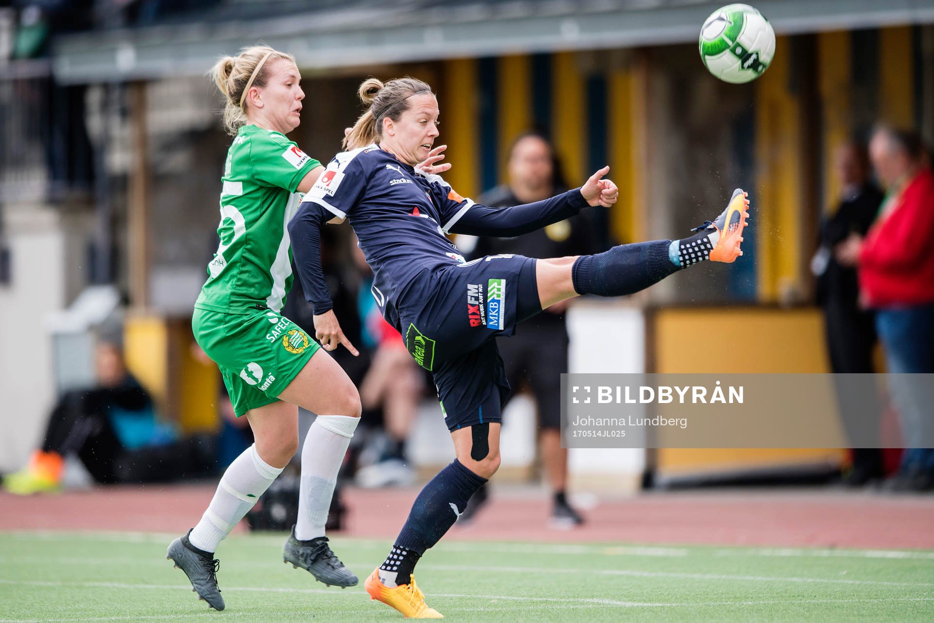 Hammarbys Frida Sjöberg och Rosengårds Lina Nilsson