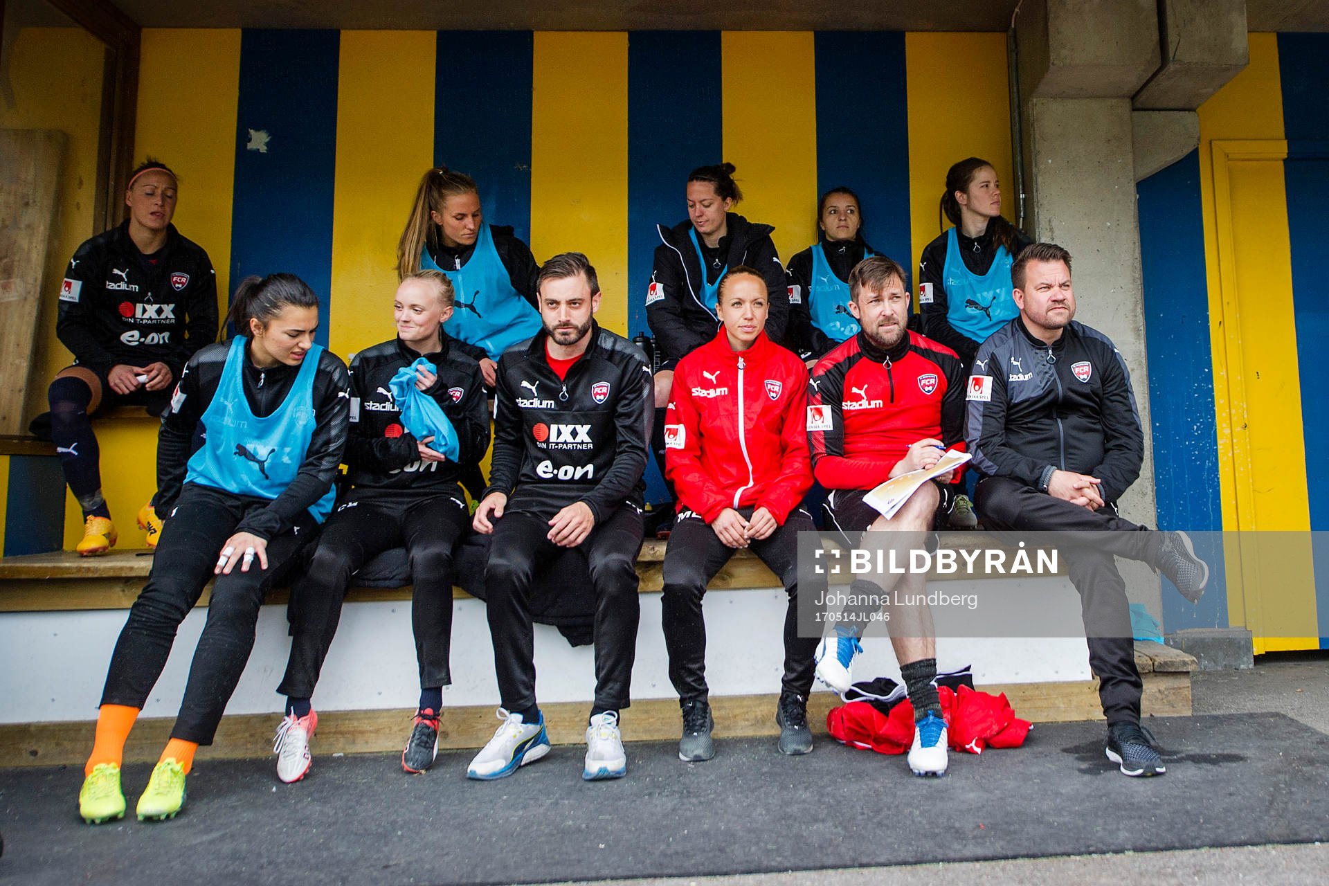 Rosengårds bänk med tränare Jack Majgaard Jensen