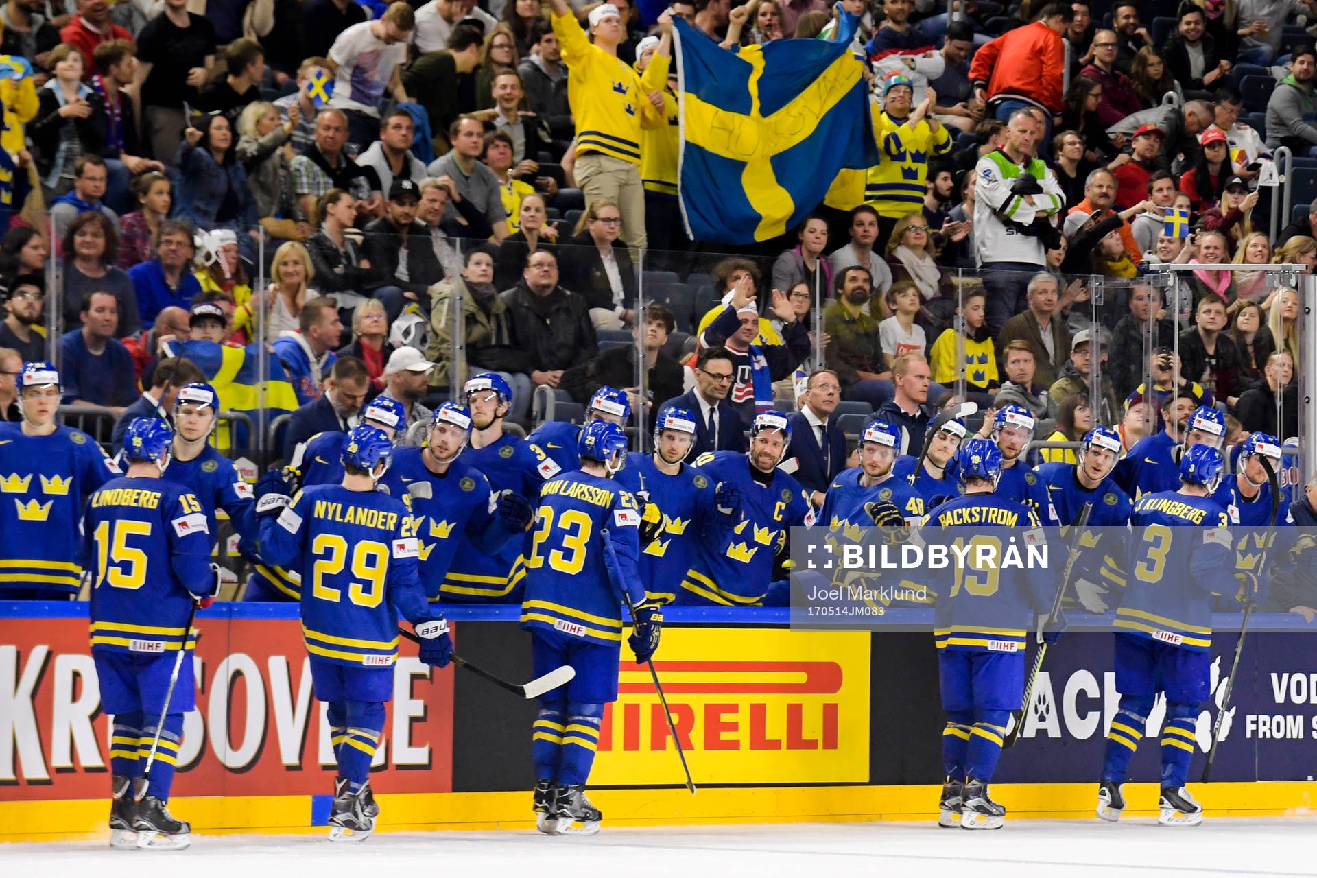 Sveriges Oscar Lindberg, Nicklas Bäckström , John
