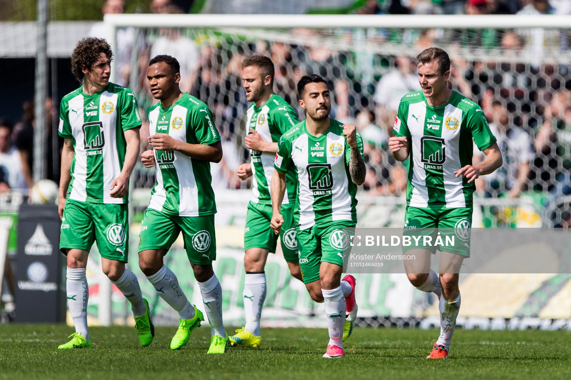 Hammarbys Jiloan Hamad har gjort 2-0 och knyter näven
