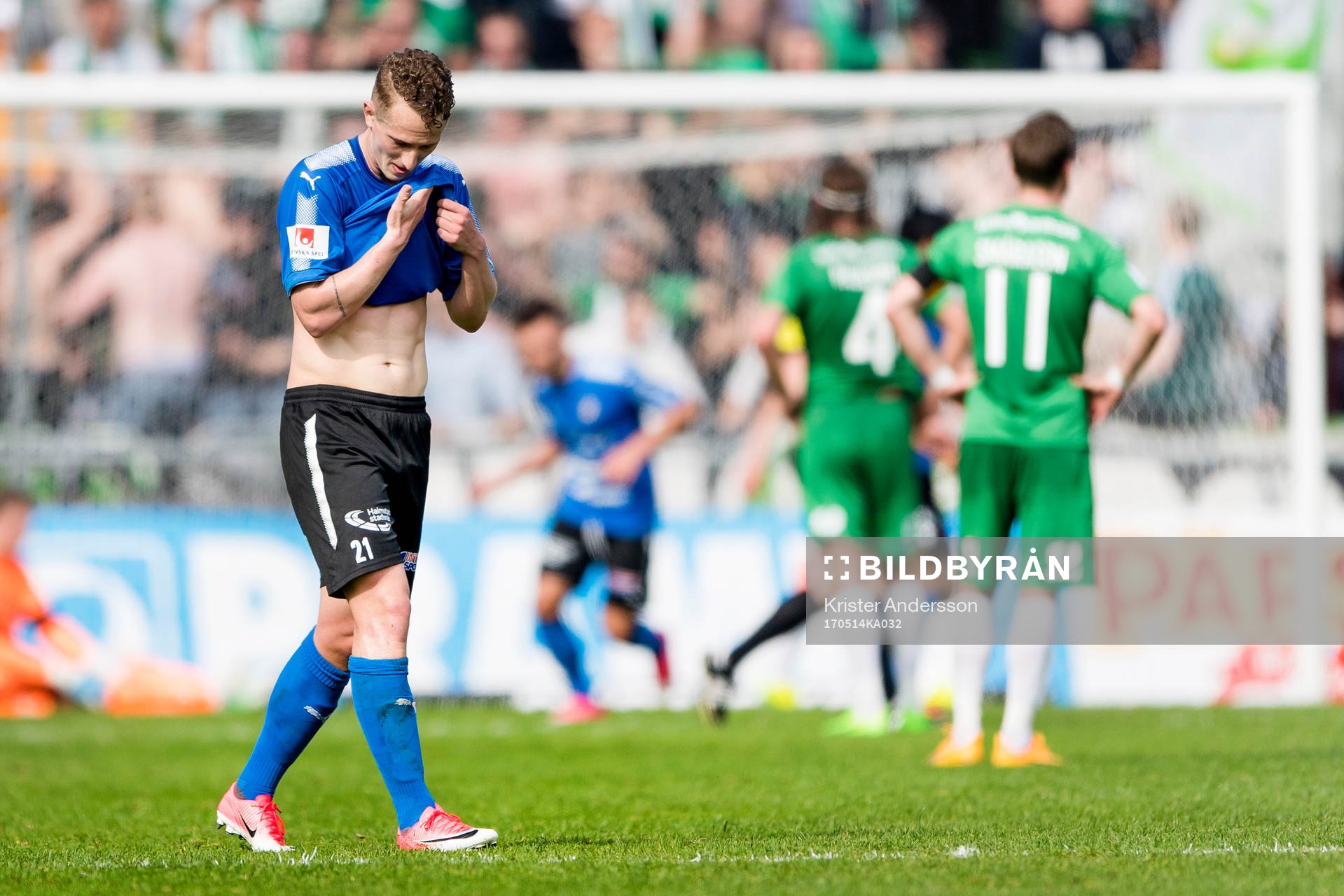 Hammarbys Halmstads Andreas Bengtsson deppar