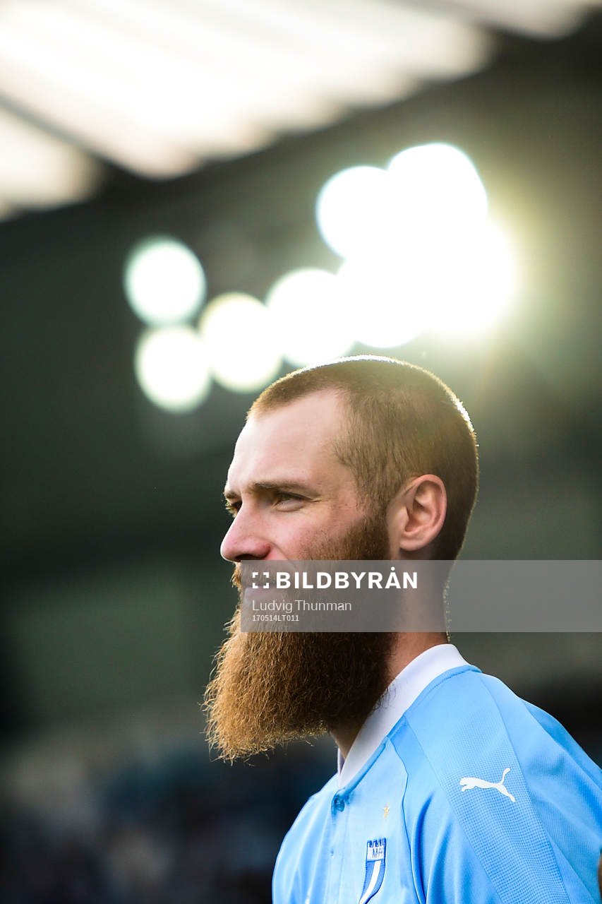 Malmö FFs Jo Inge Berget  före  fotbollsmatchen i