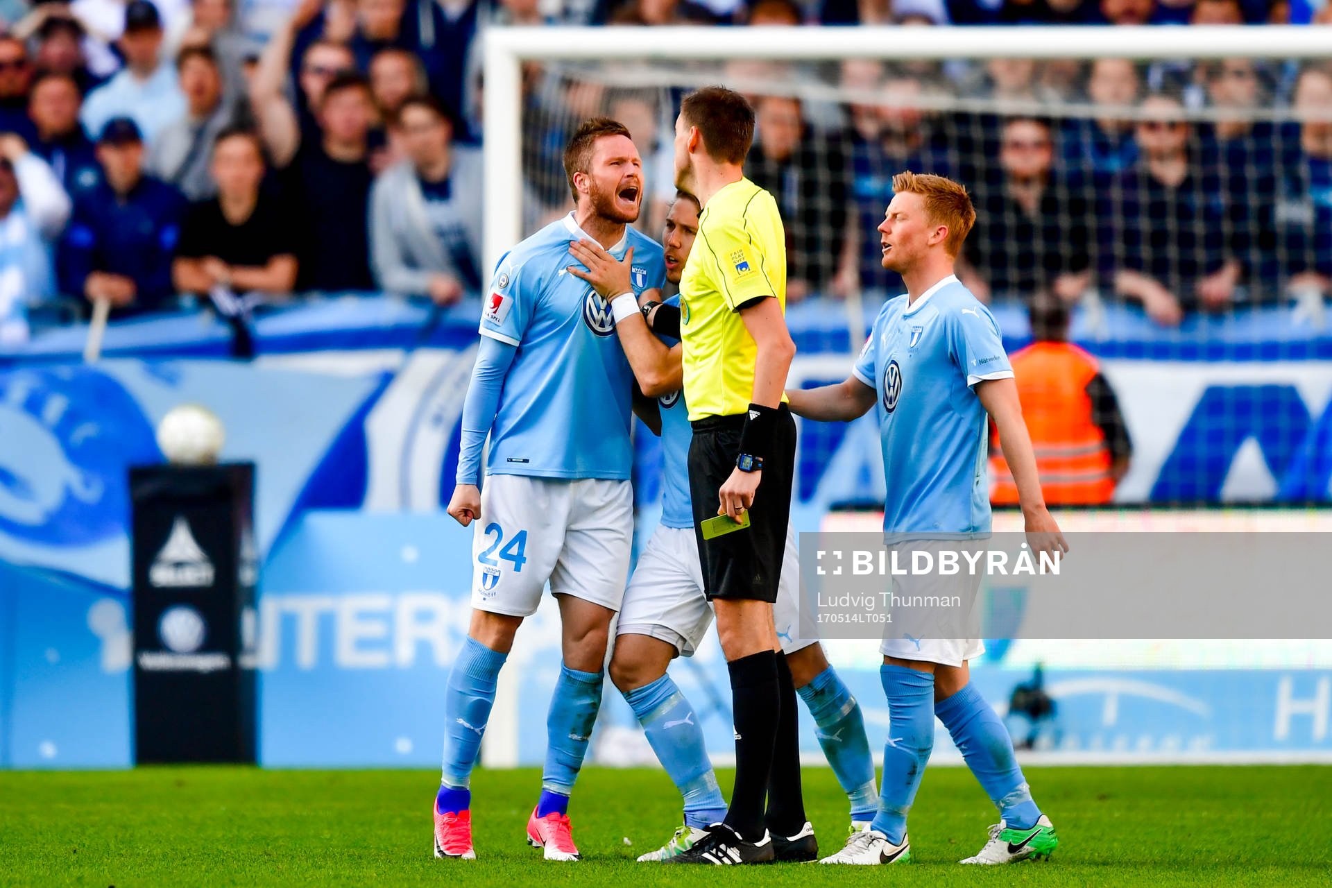 Malmö FFs Lasse Nielsen får en varning