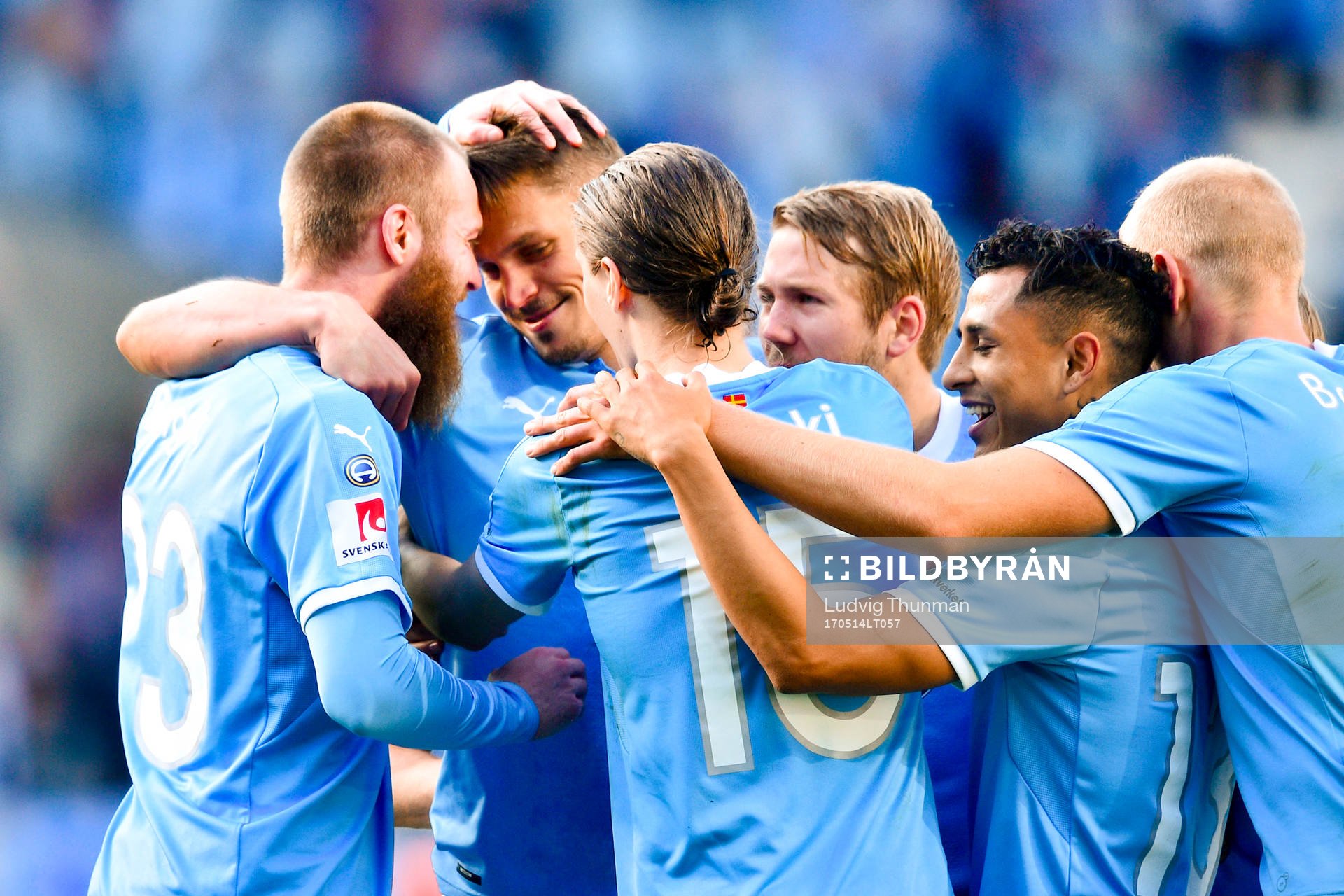 Malmö FFs Markus Rosenberg jublar med Jo Inge Berget ,