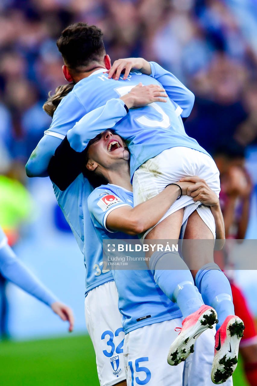 Malmö FFs Pawel Cibicki och Erdal Rakip  jublar