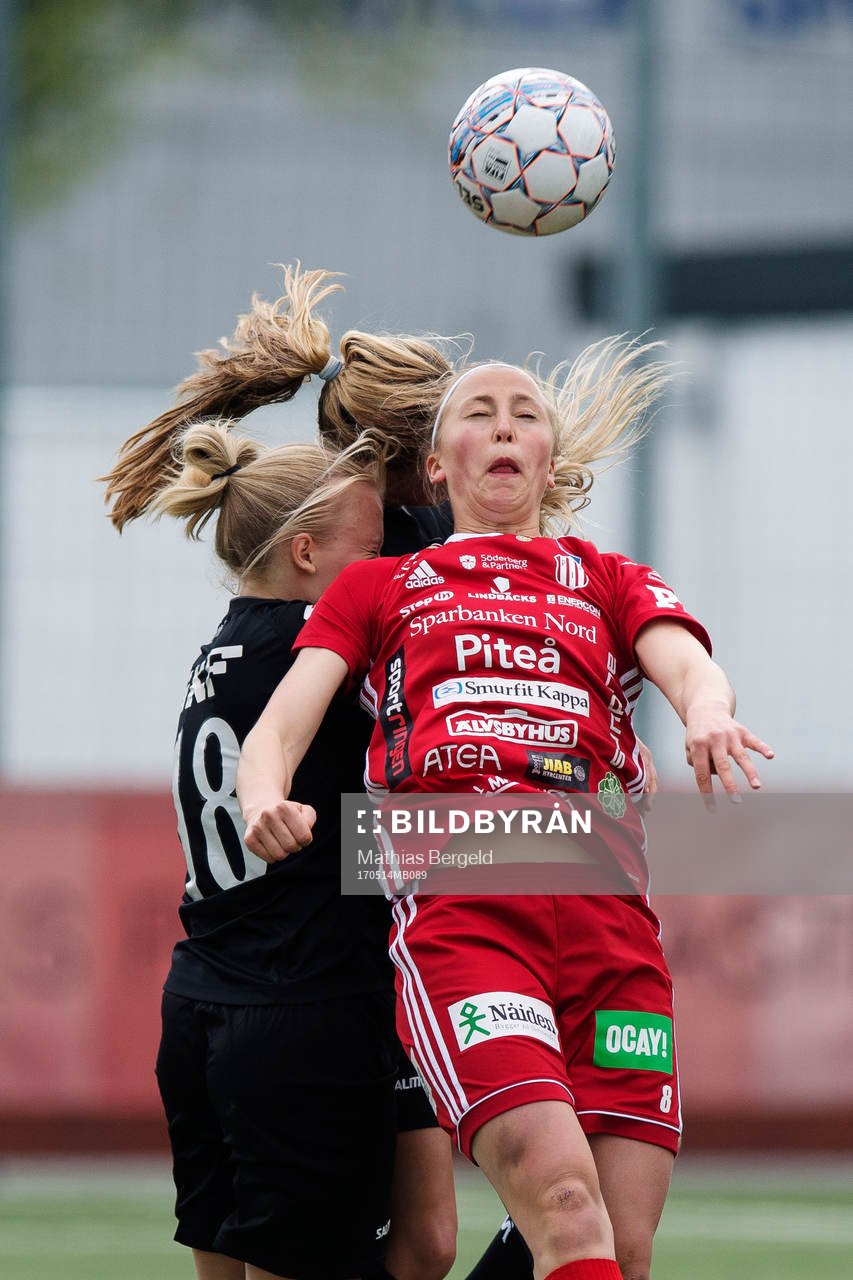 Göteborgs Nathalie Persson  i nickduell med Piteås Julia
