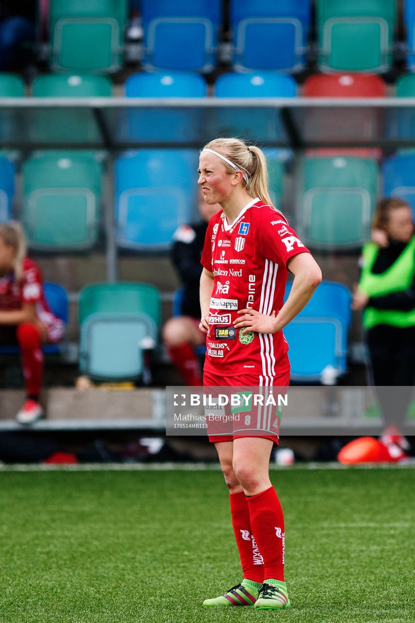 Piteås Julia Karlenäs deppar