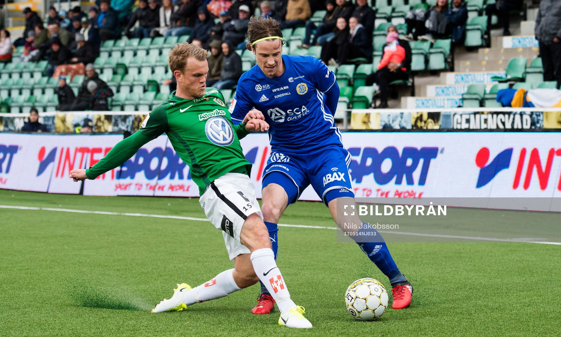 Jönköpings Stian Aasmundsen och Sundsvalls Linus Hallenius