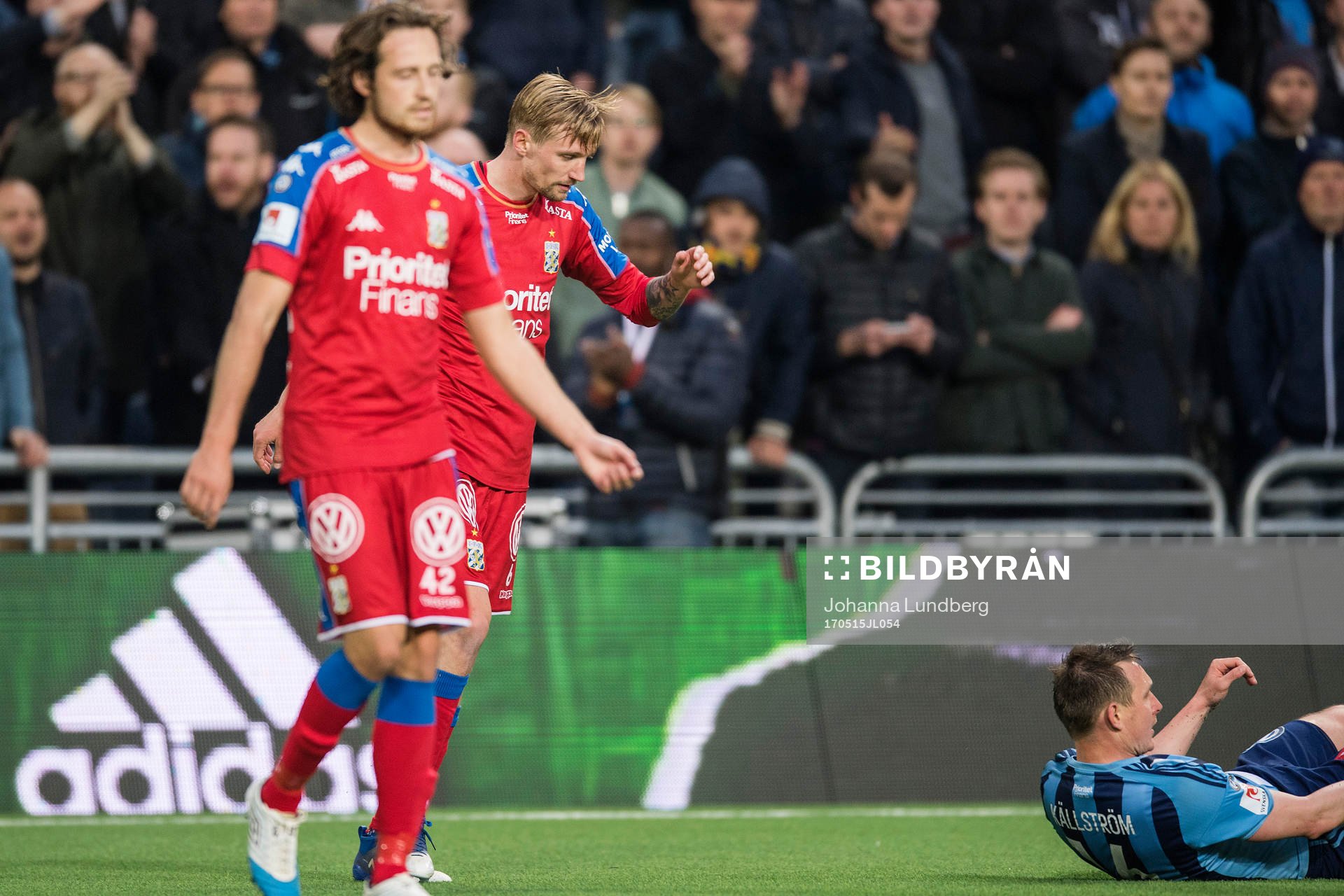 IFK Göteborgs Mikkel Diskerud och Sebastian Eriksson deppar