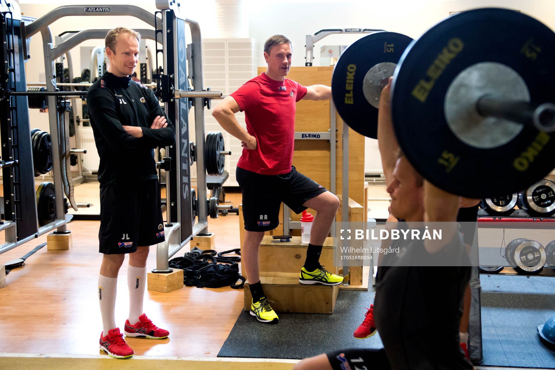 Assisterande tränare Johan Lundskog och tränare Roger