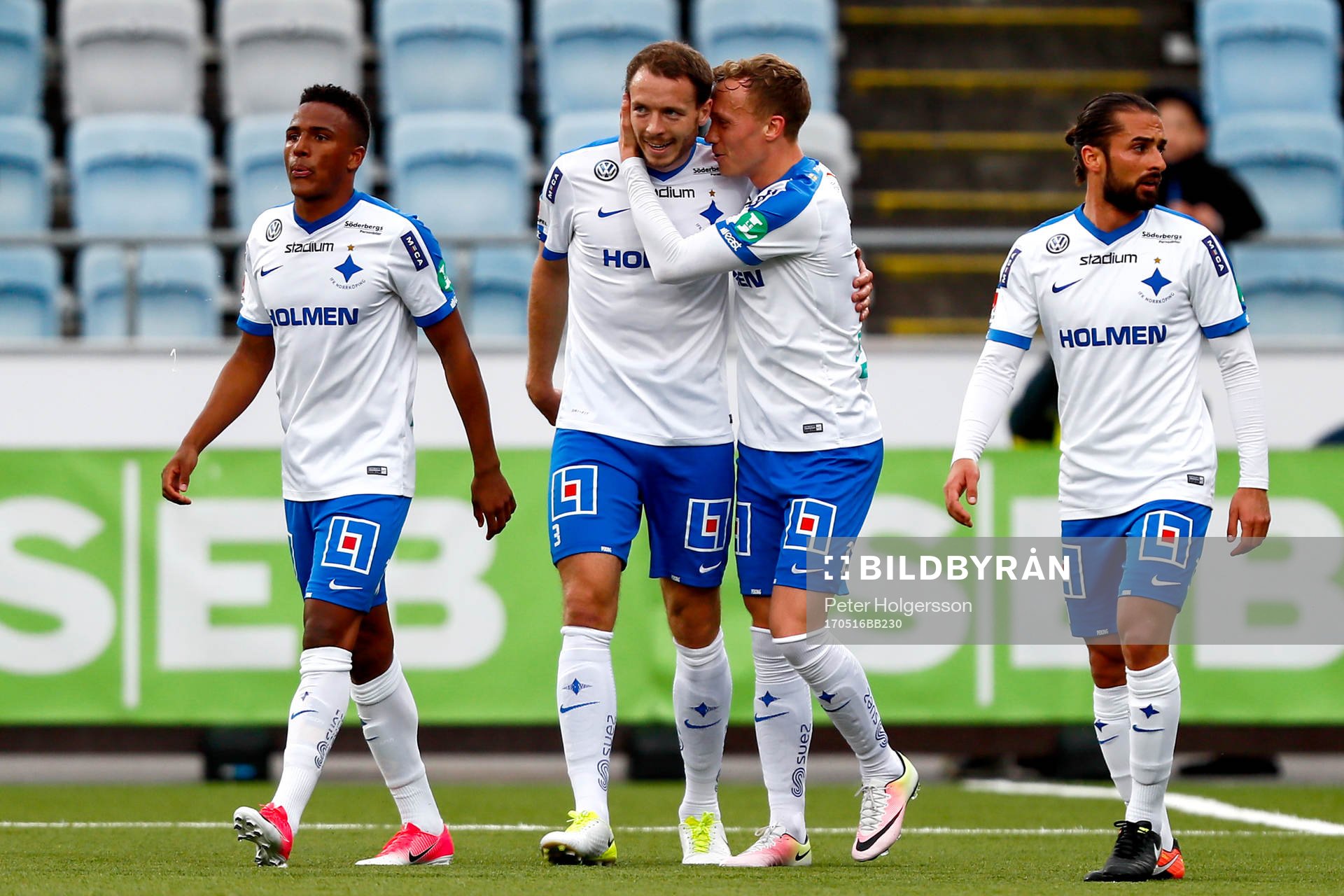 Norrköpings Jon Gudni Fjoluson jublar