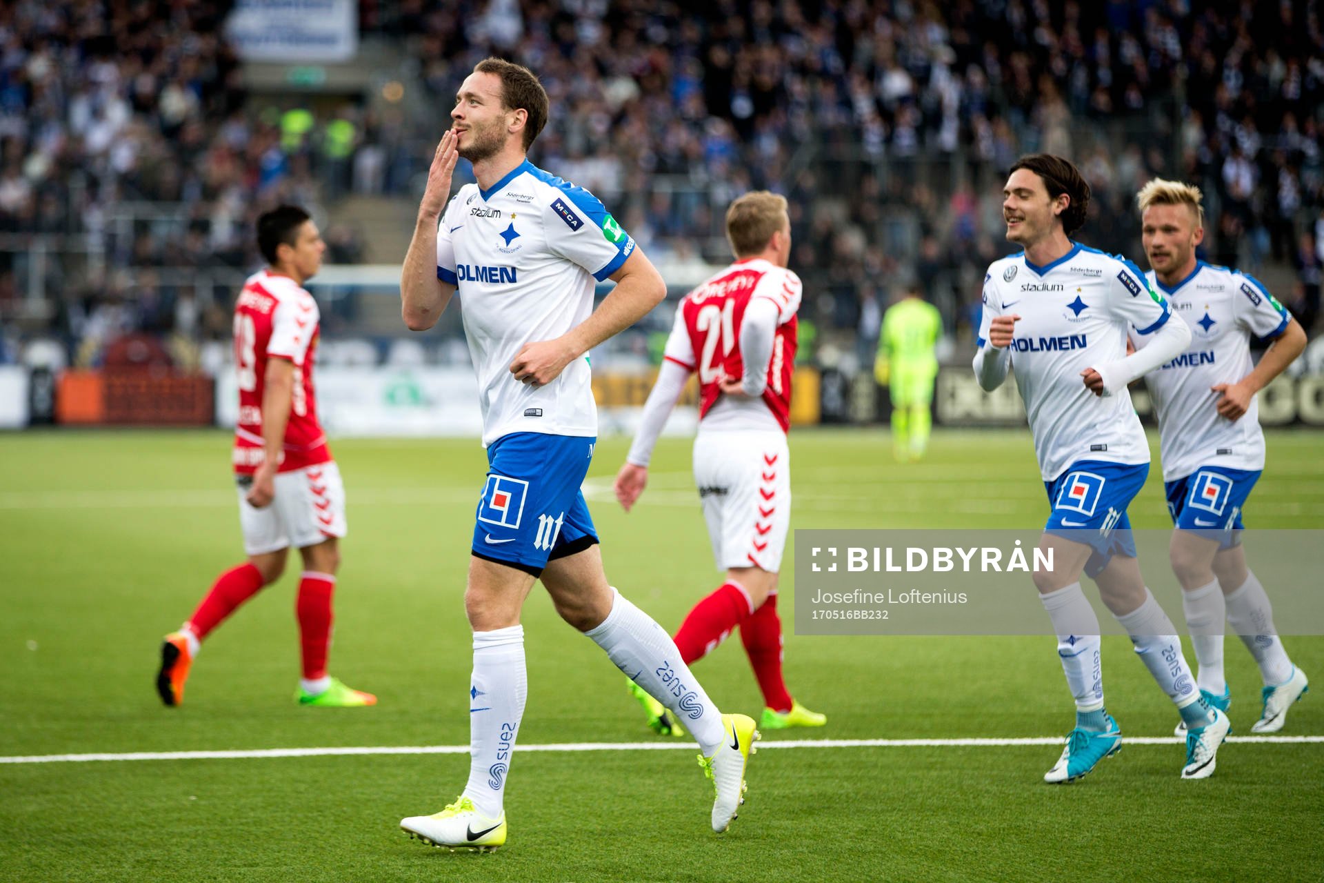 Norrköpings Jon Gudni Fjoluson jublar