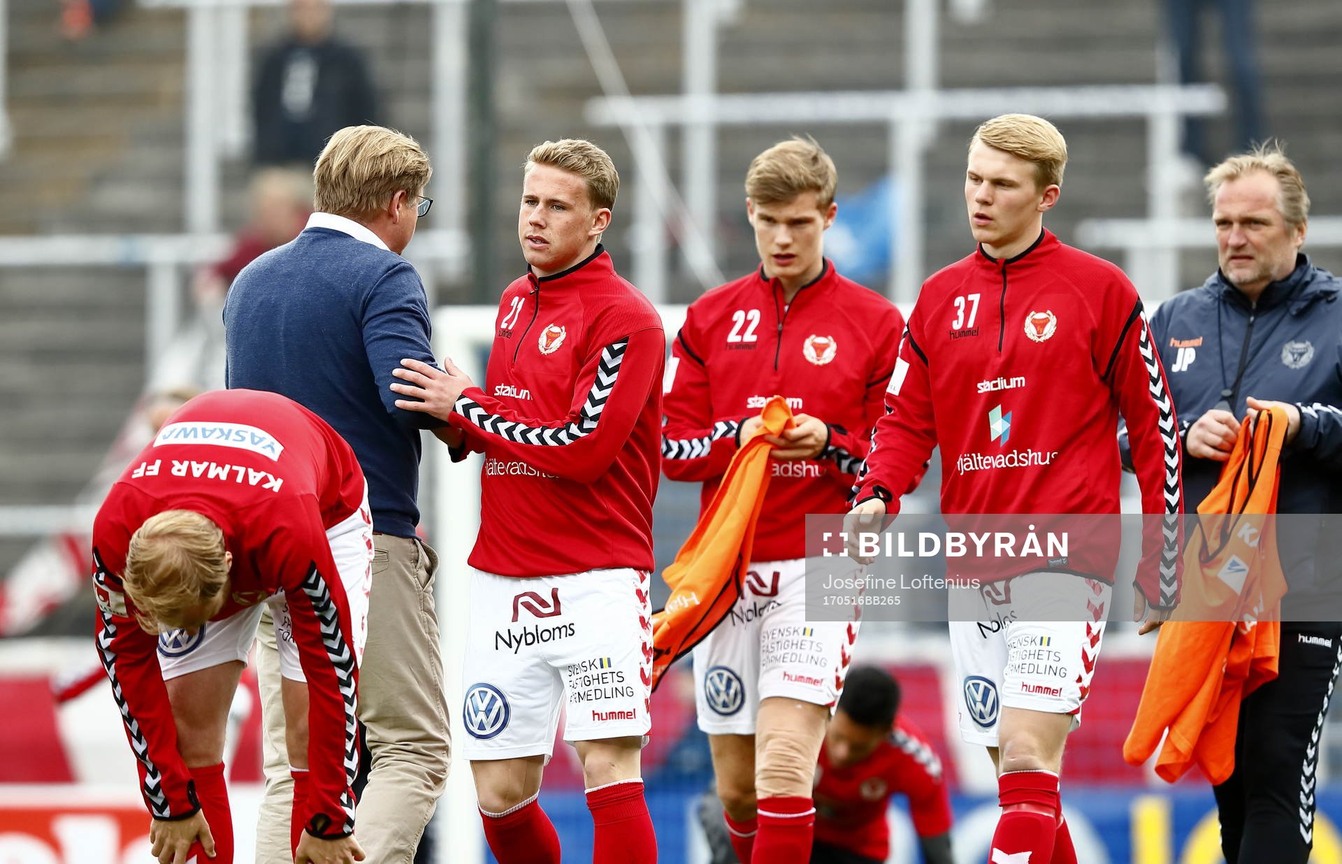Kalmars tränare Peter Swärdh med spelare