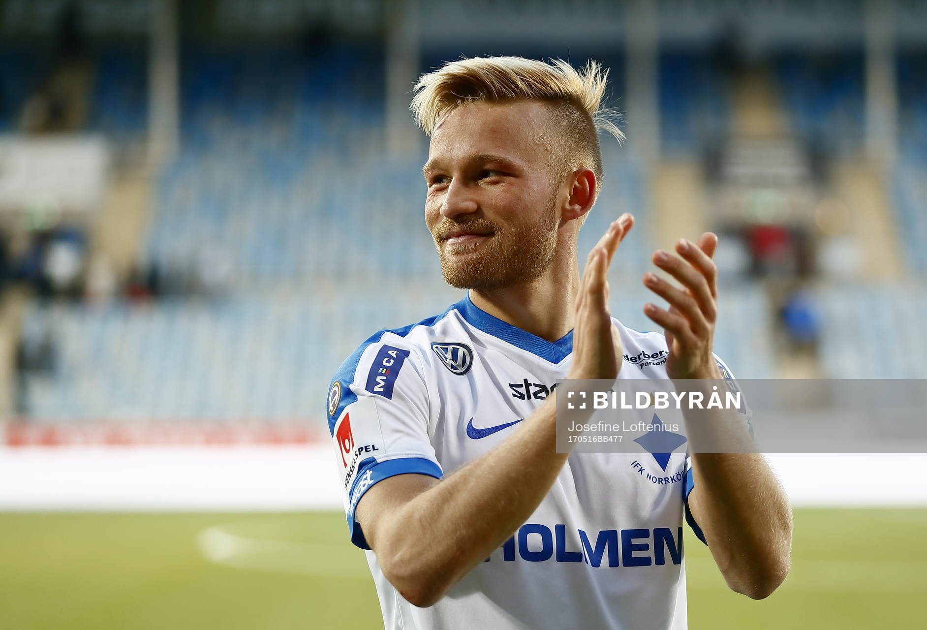 Norrköpings Nicklas Bärkroth jublar