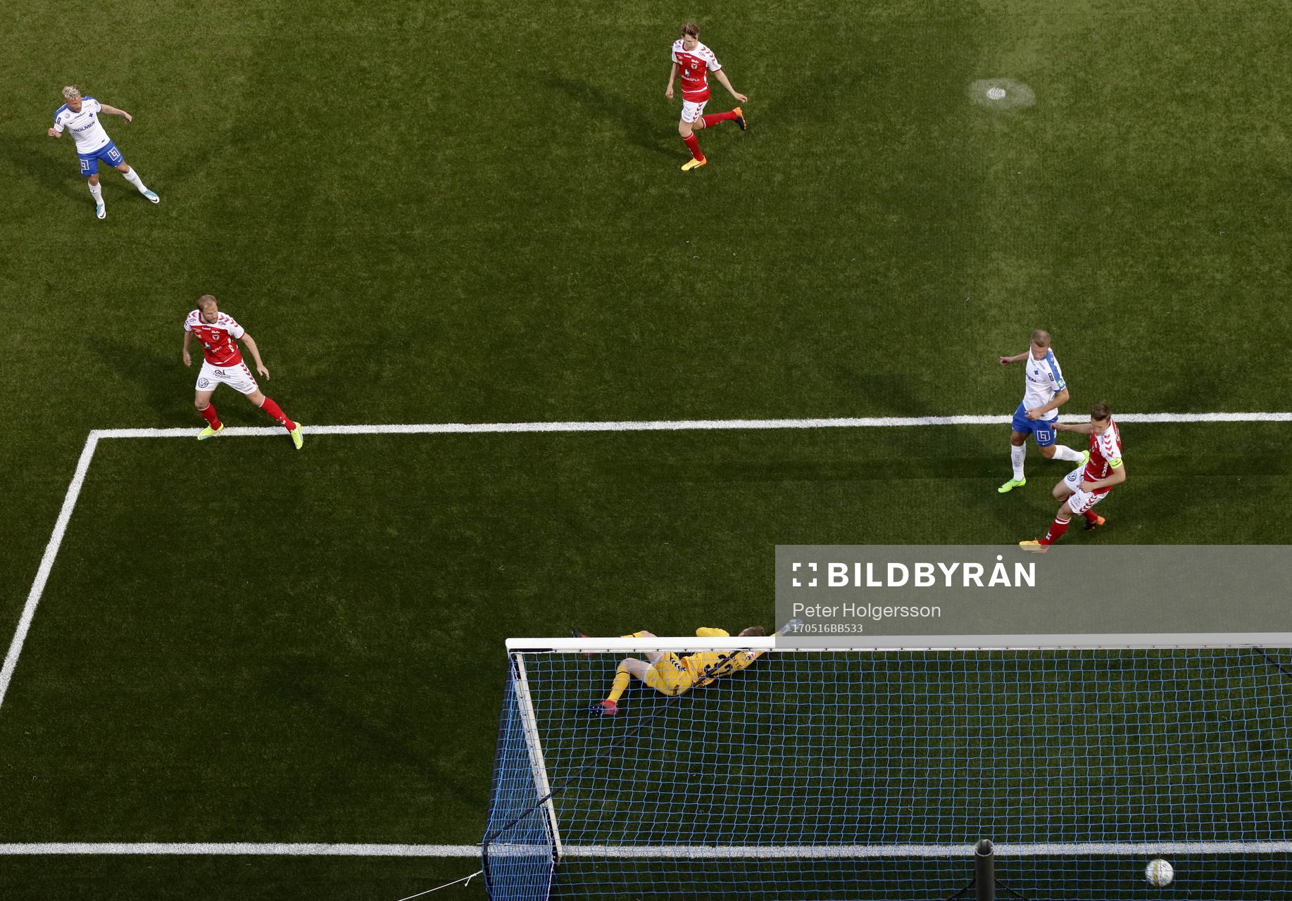 Mål 2-0 av Norrköpings Nicklas Bärkroth (i övre hörnet)