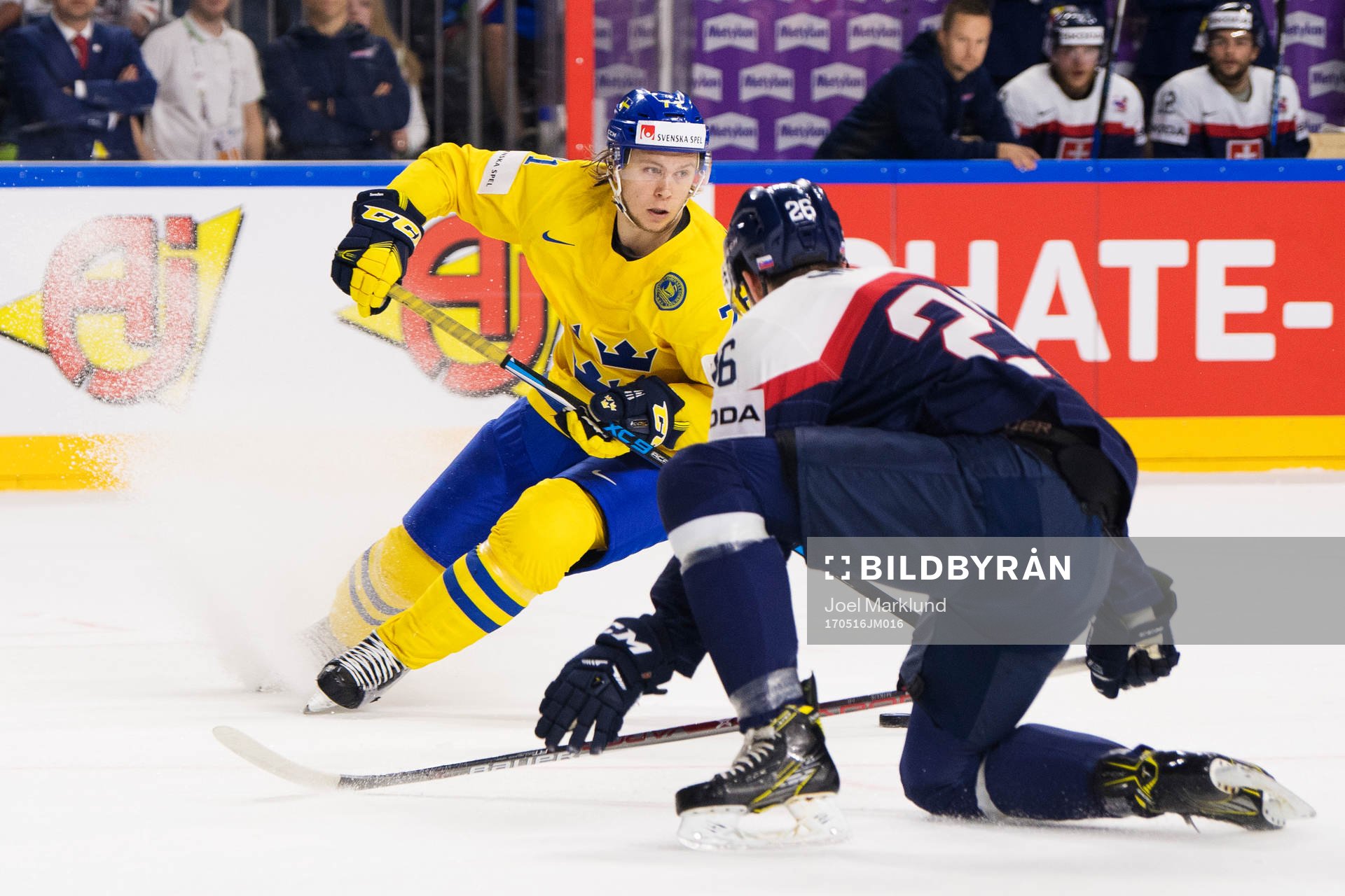 Sveriges William Karlsson utmanar Slovakiens Juraj Mikus