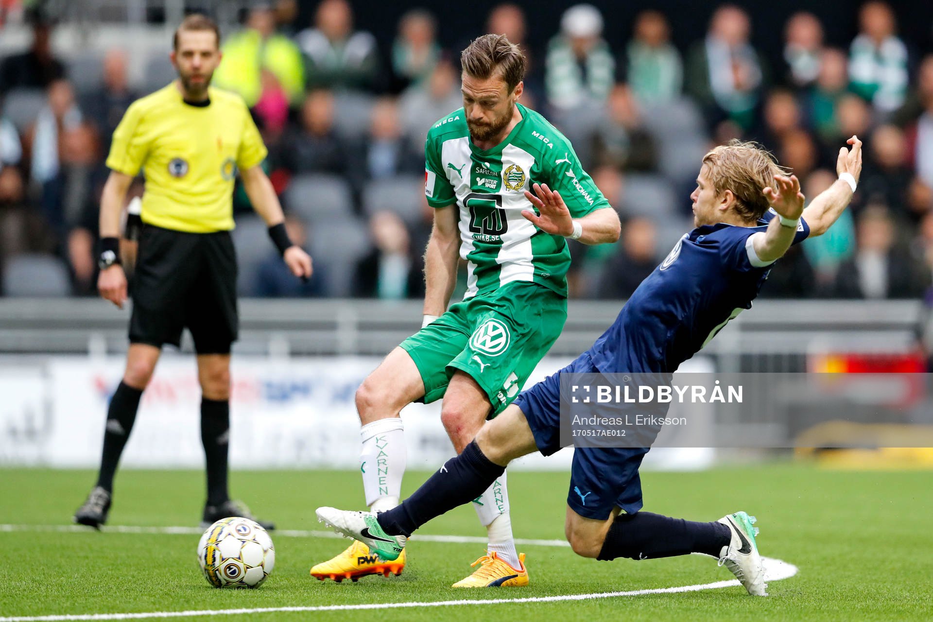 Hammarbys Arnór Smárason och Malmö FFs Oscar Lewicki