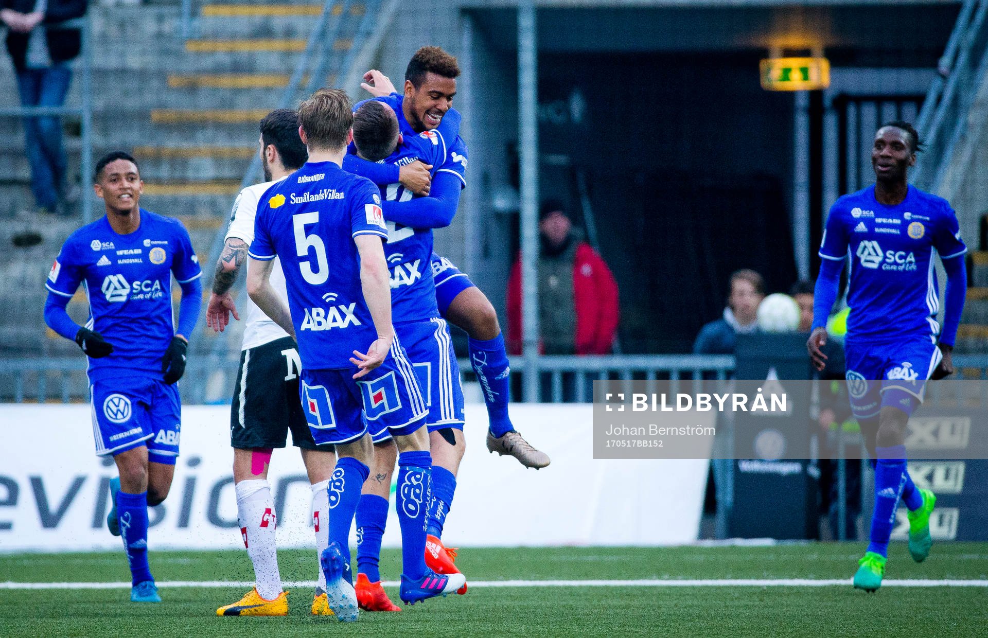 Sundsvalls Noah Sonko Sundberg jublar