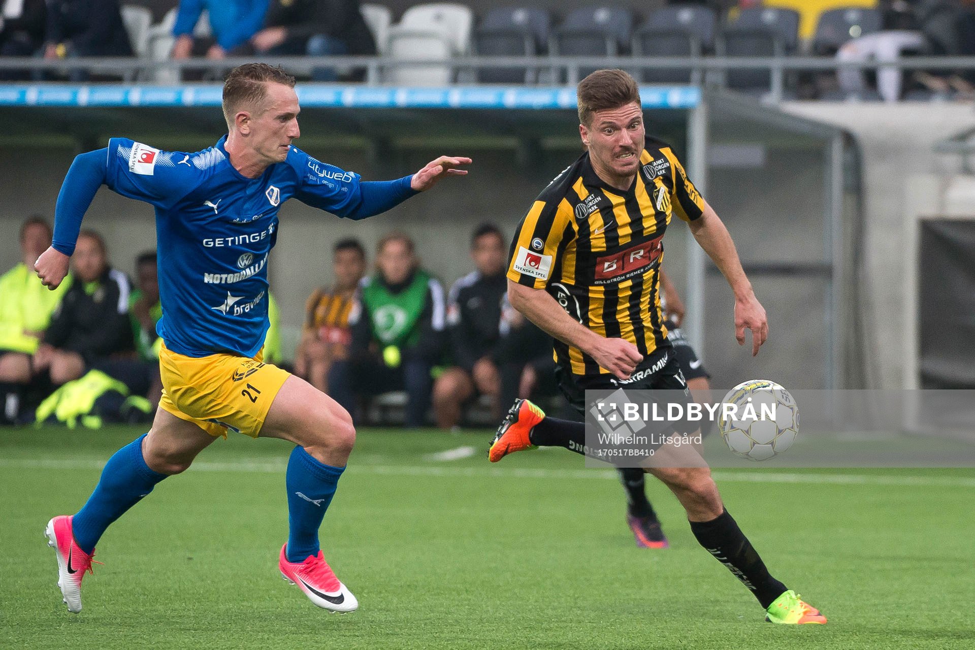 Halmstads Andreas Bengtsson och Häckens Shkodran Maholli
