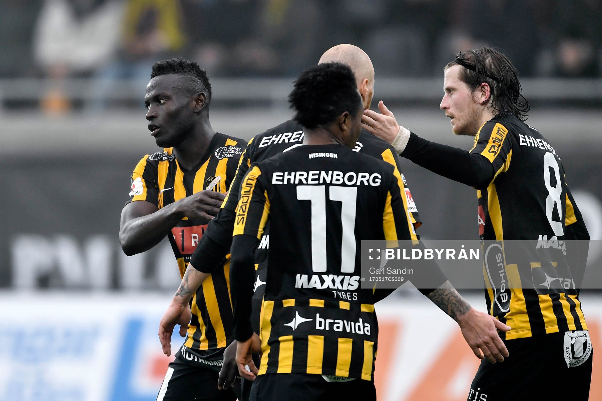 Häckens Alhassan Kamara jublar med lagkamrater