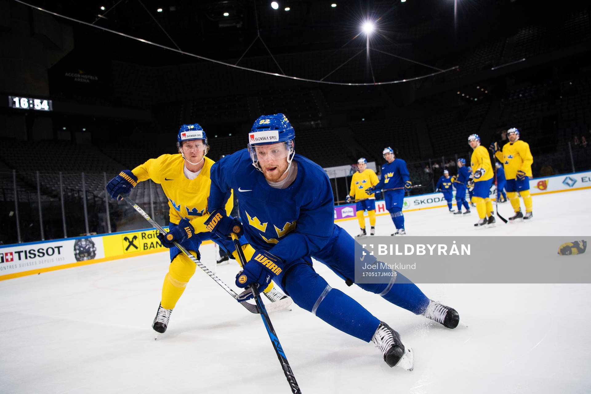 Nicklas Bäckström och Gabriel Landeskog på Sveriges