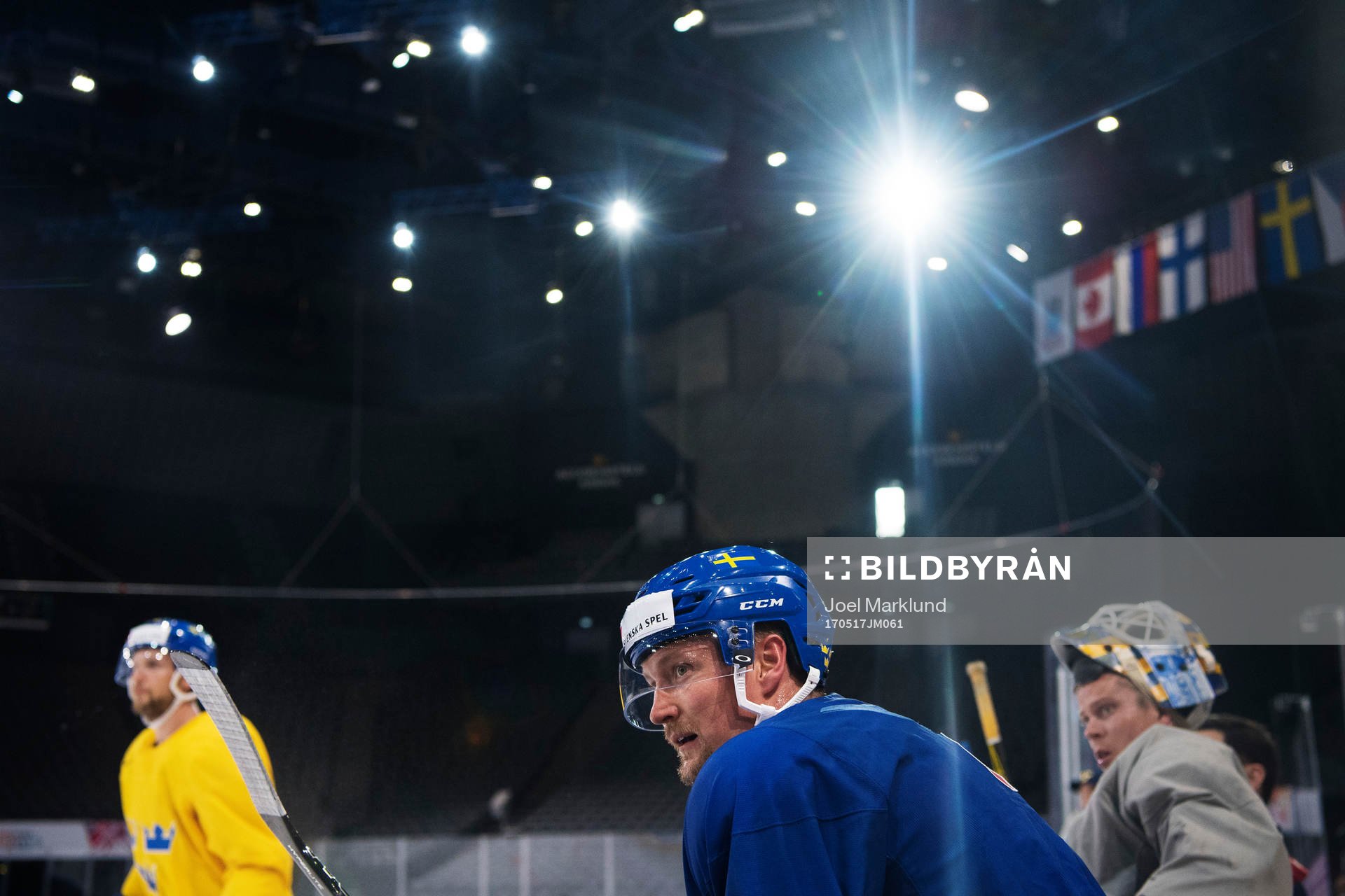 Anton Strålman på Sveriges ishockeylandslags träning
