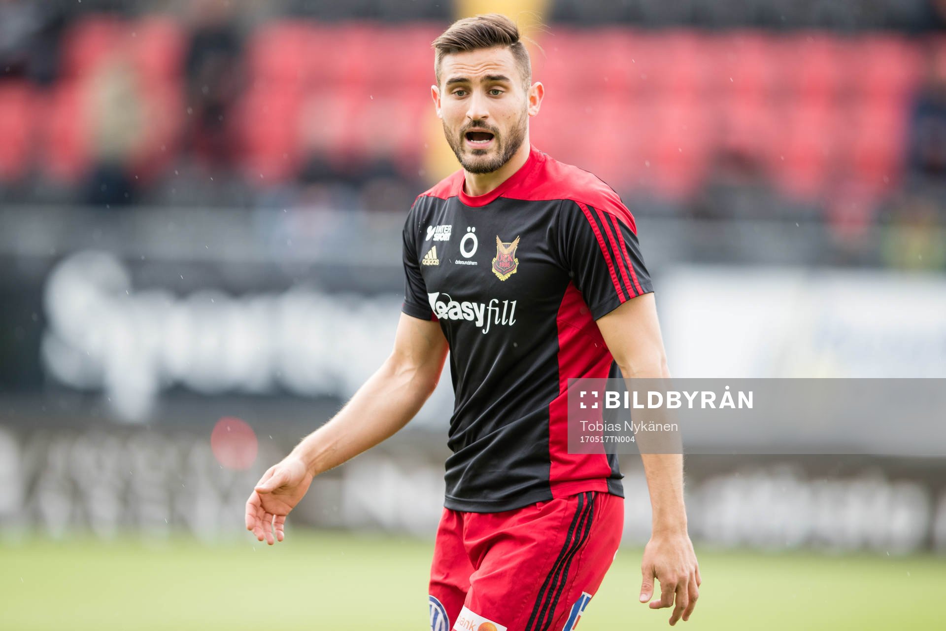 Östersunds Sotirios Papagiannopoulos värmer upp