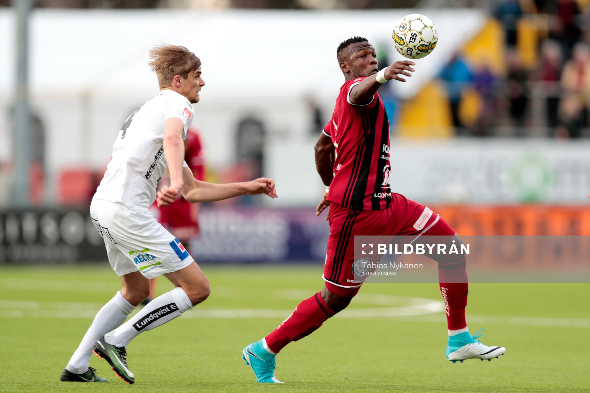 Östersunds Salisu Abdullahi Gero och Sirius Oscar Pehrsson