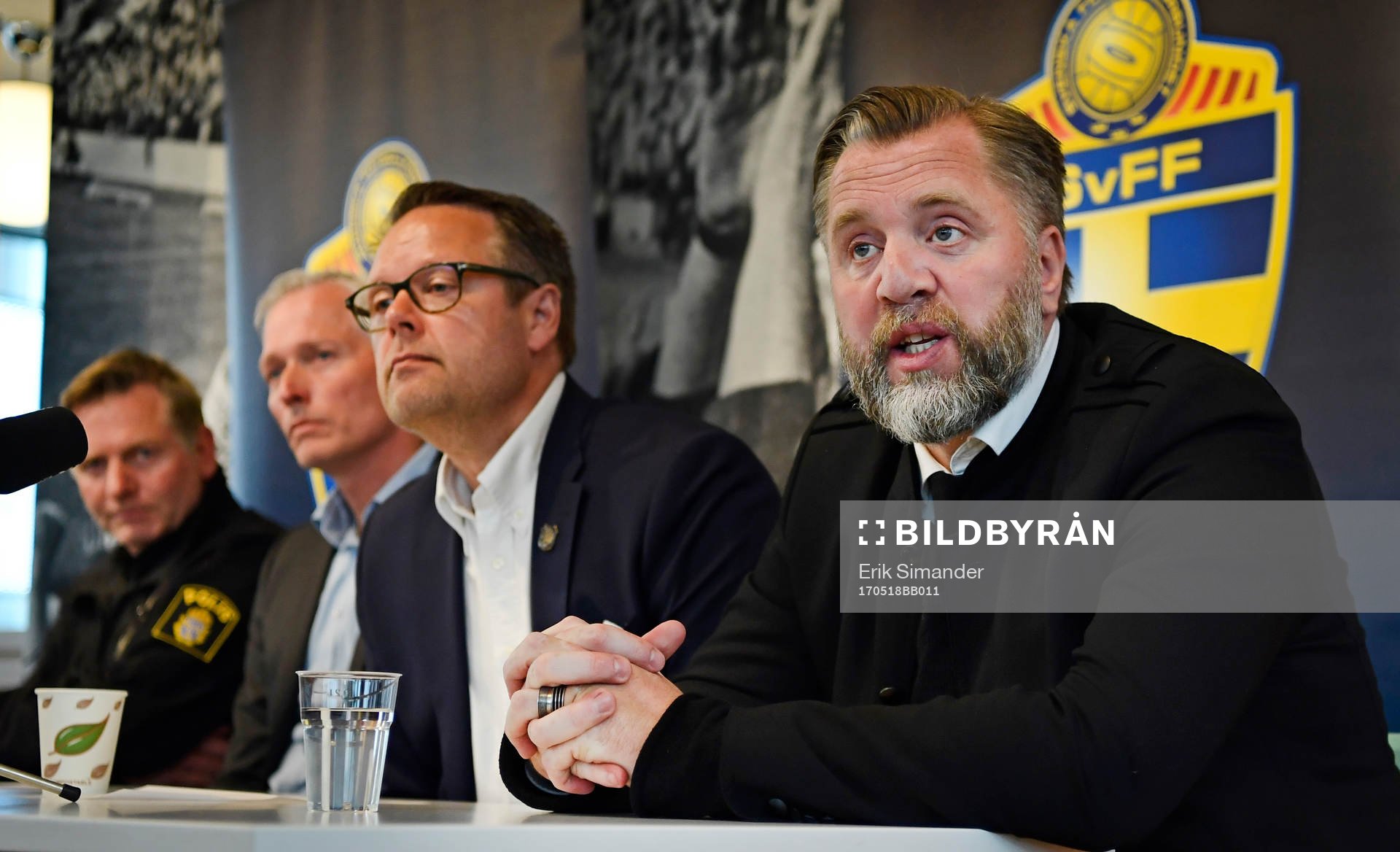 Fredrik Gårdare, kriminalkommissarie, Håkan Sjöstrand,