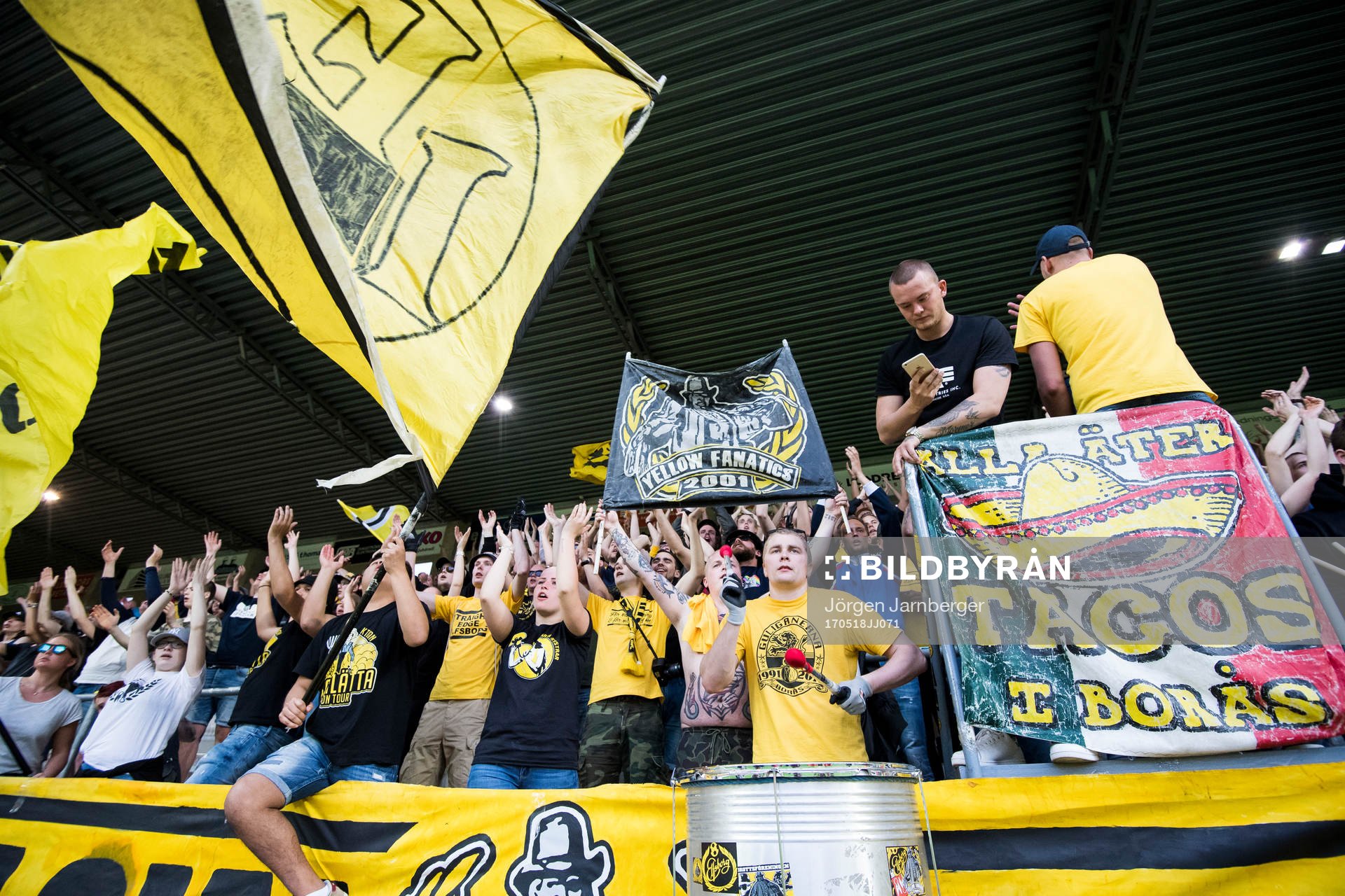 Elfsborgs supportrar jublar