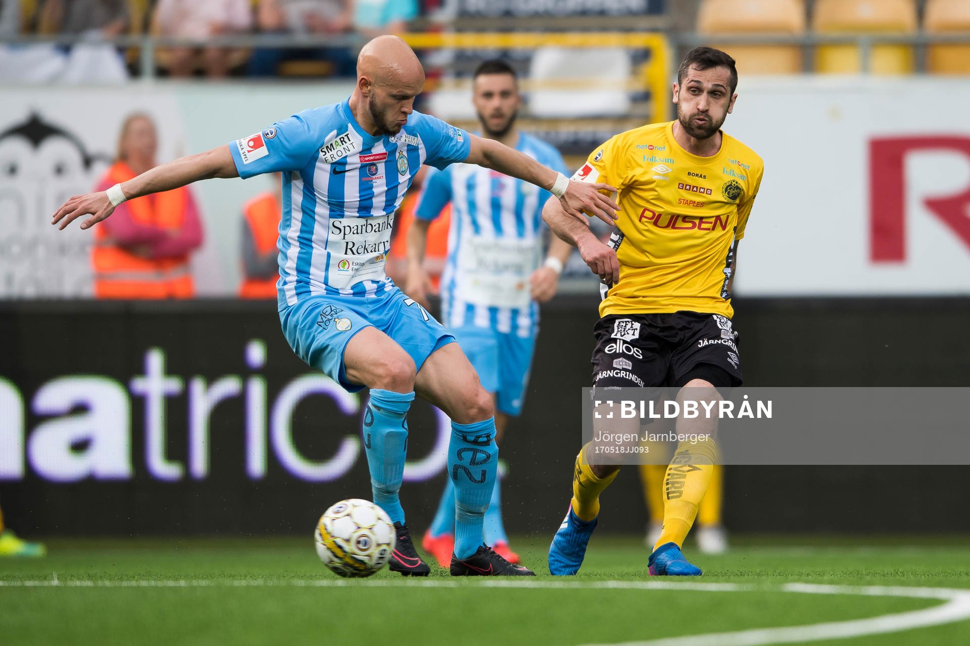 Elfsborgs Emir Bajrami och AFC Eskilstunas Zourab