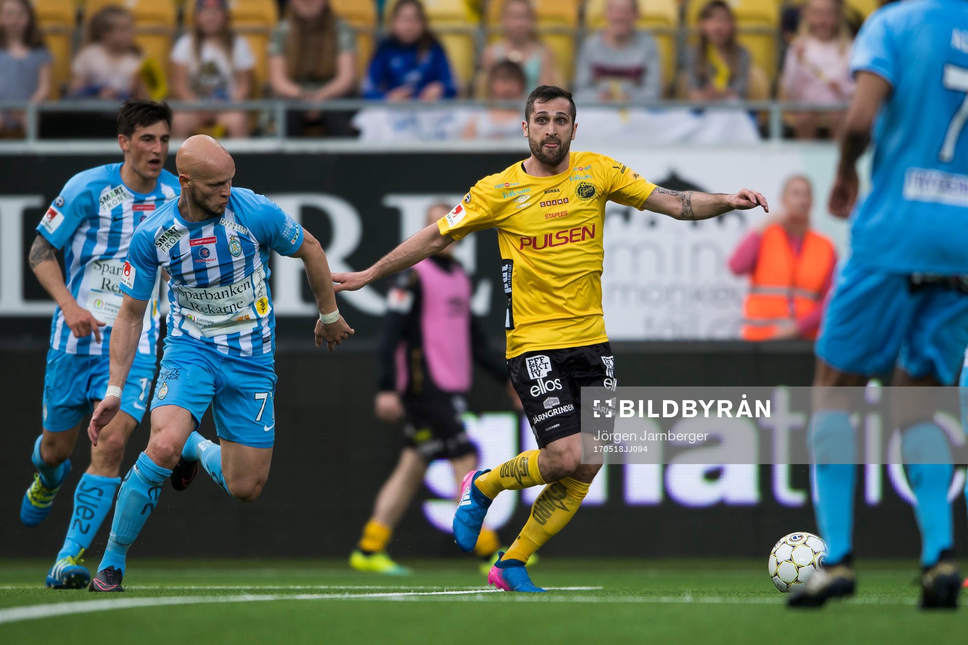 Elfsborgs Emir Bajrami och AFC Eskilstunas Zourab