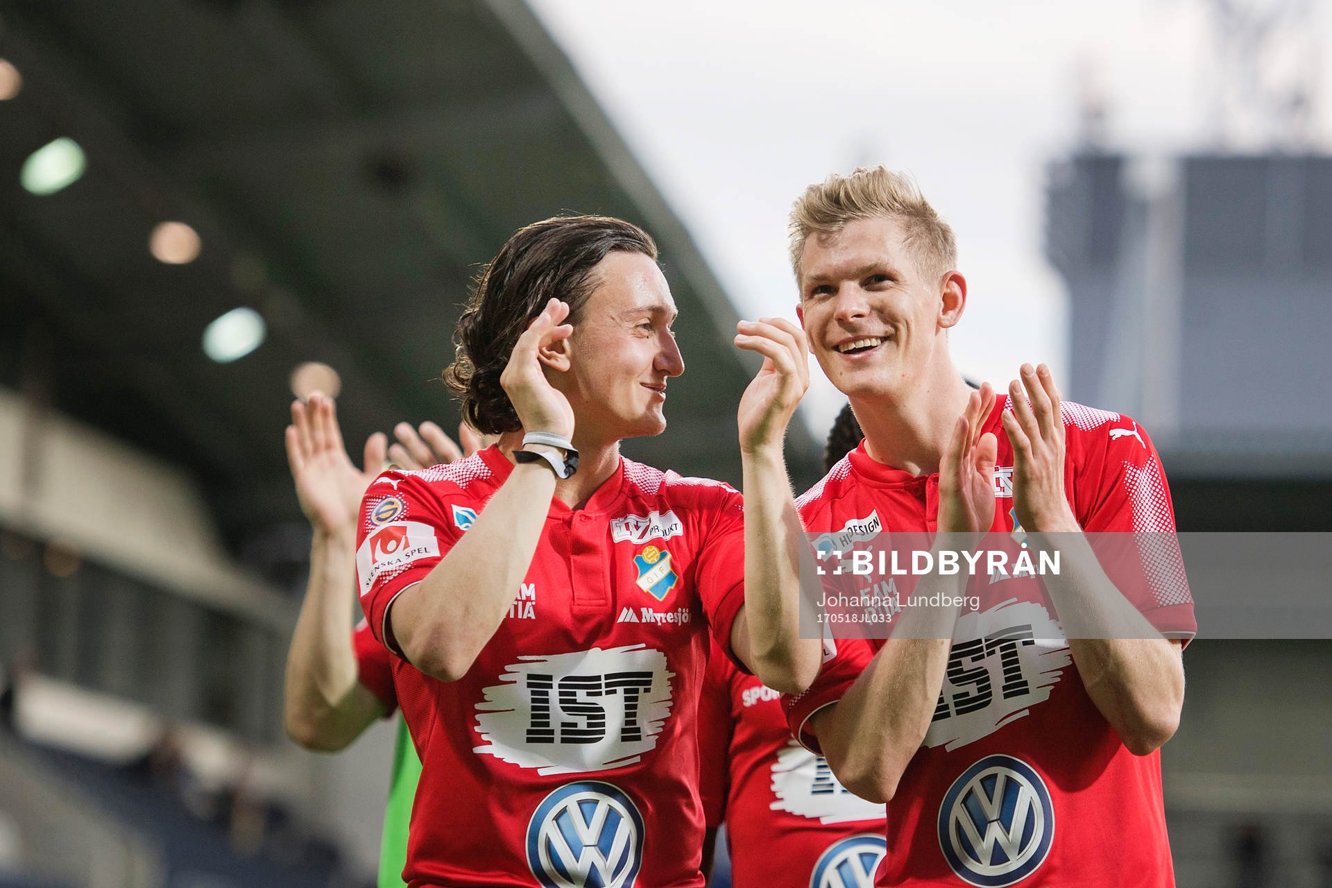 Östers Mattias Pavic och Fritiof Björkén jublar