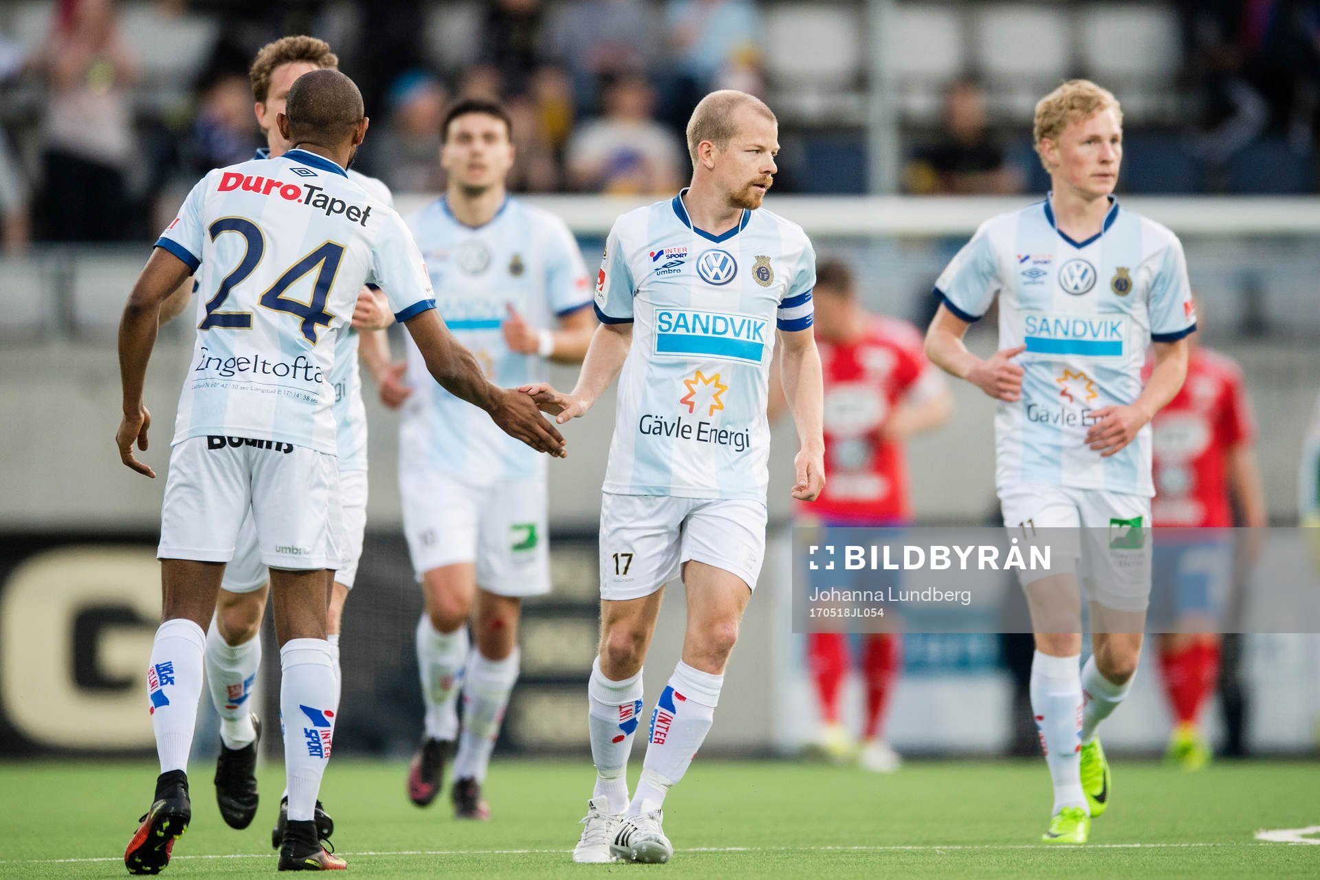 Gefles Jonas Lantto klappar om René Makondele Muzola