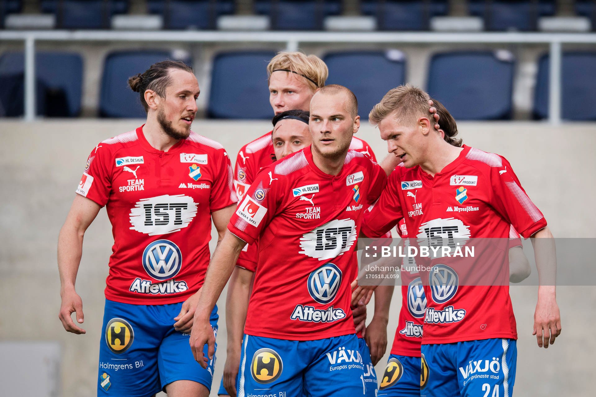Östers spelare jublar