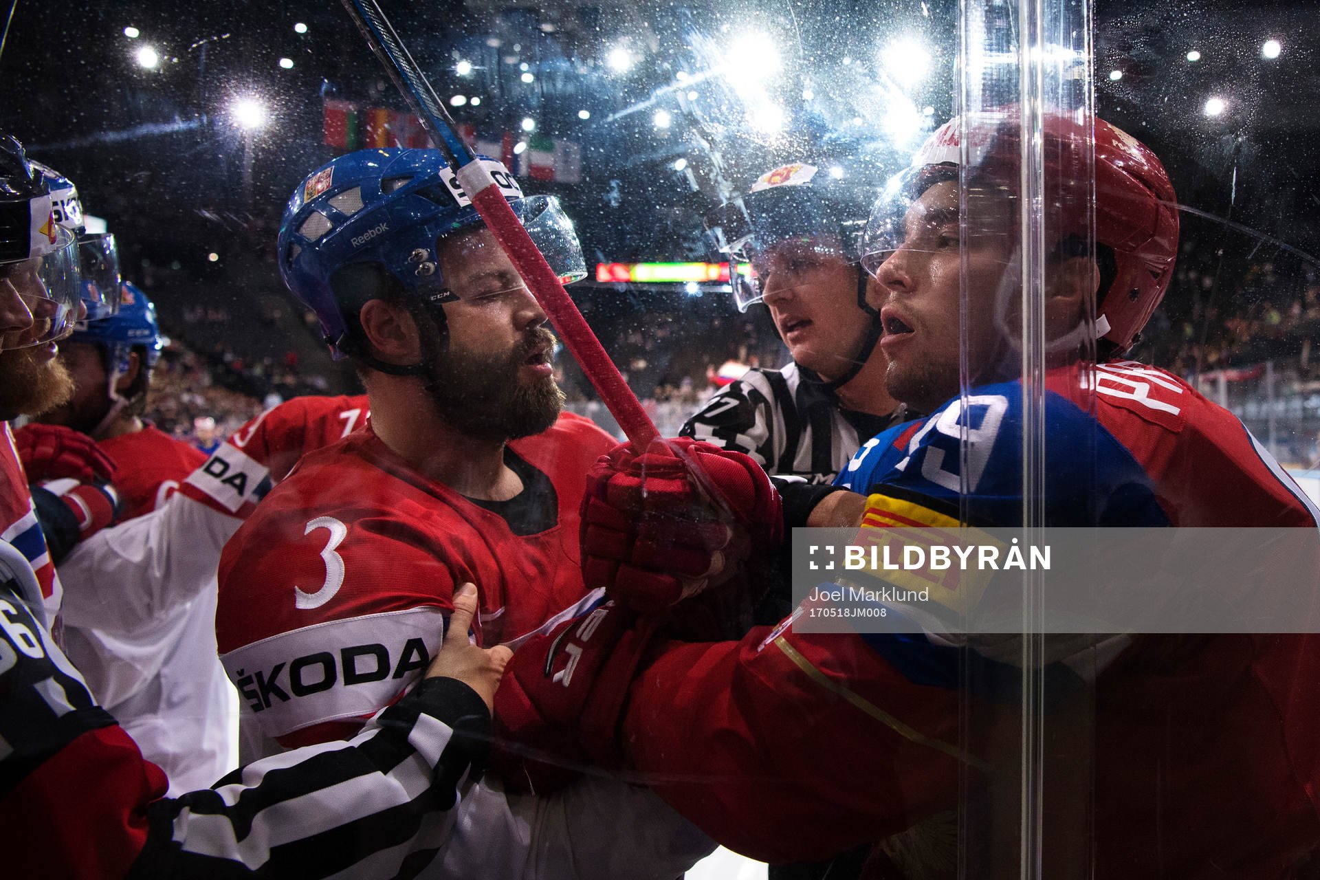 Tjeckiens Radko Gudas i bråk med Rysslands Ivan Provorov
