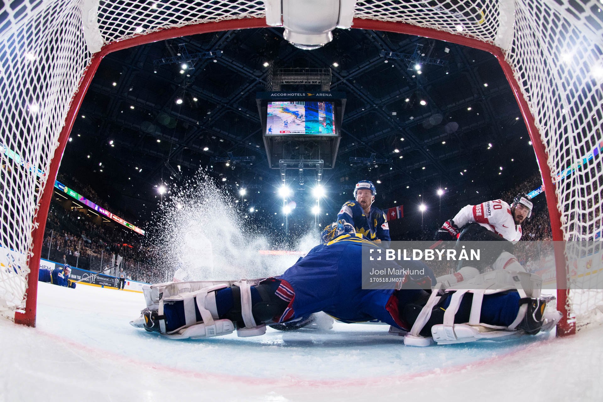 Sveriges målvakt Henrik Lundqvist och Gabriel Landeskog
