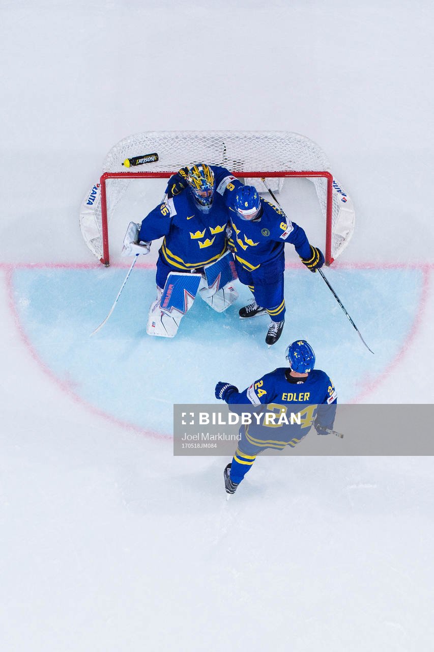 Sveriges målvakt Henrik Lundqvist, Anton Strålman och