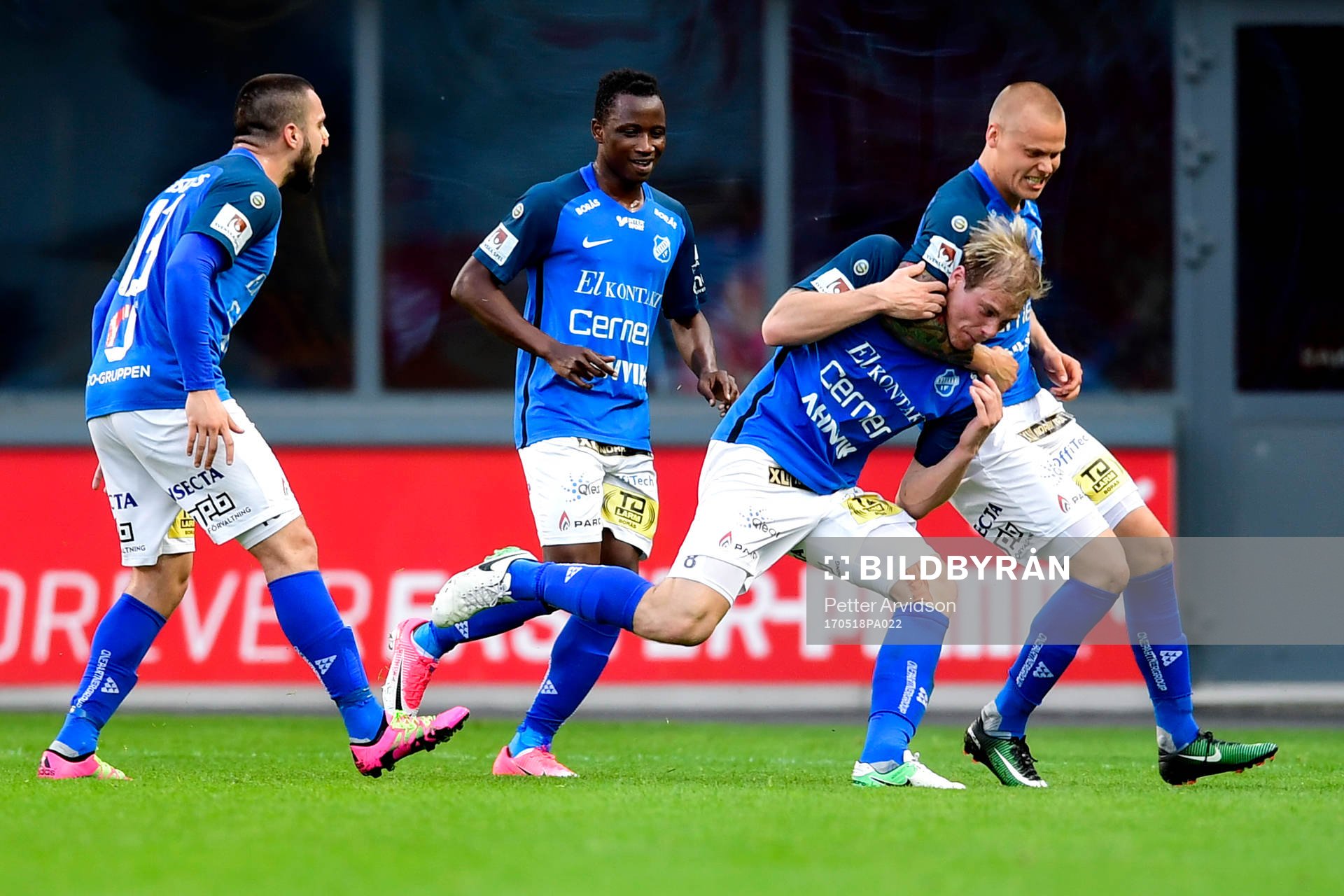 Norrbys Nicklas Savolainen kramas om av Jesper Brandt