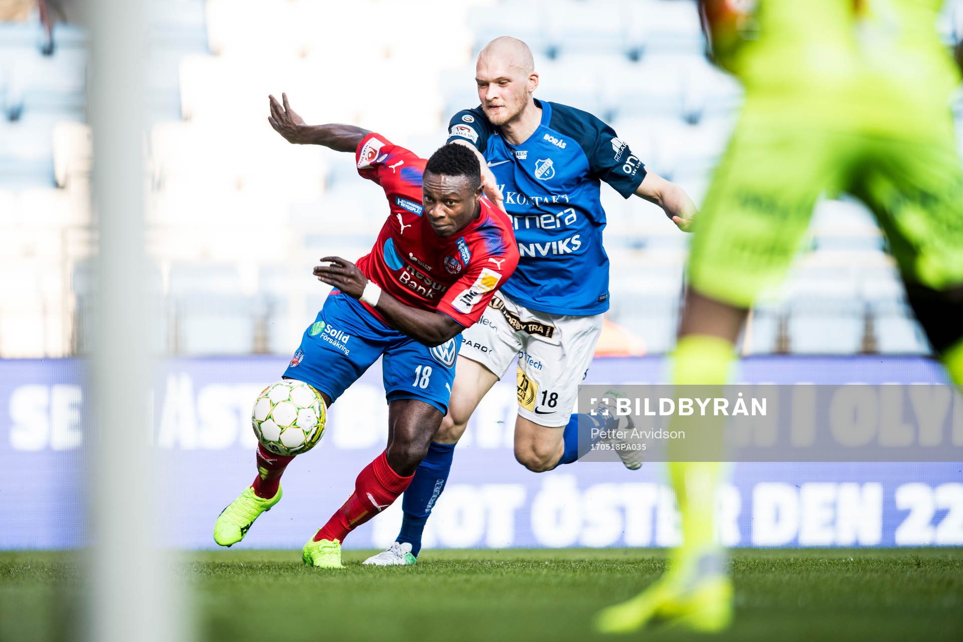 Helsingborgs Oke Akpoveta och Norrbys Viktor Nilsson