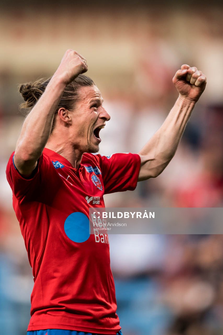 Helsingborgs Jesper Lange jublar