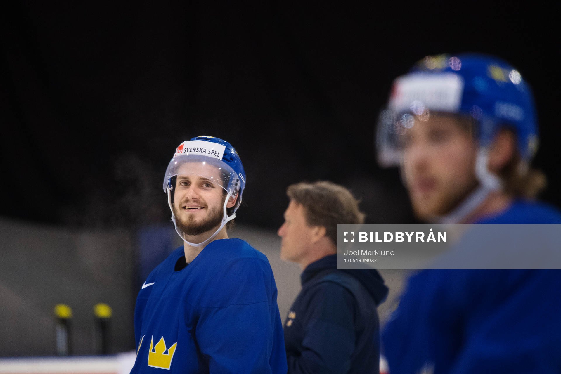 Oliver Ekman Larsson på Sveriges ishockeylandslags träning